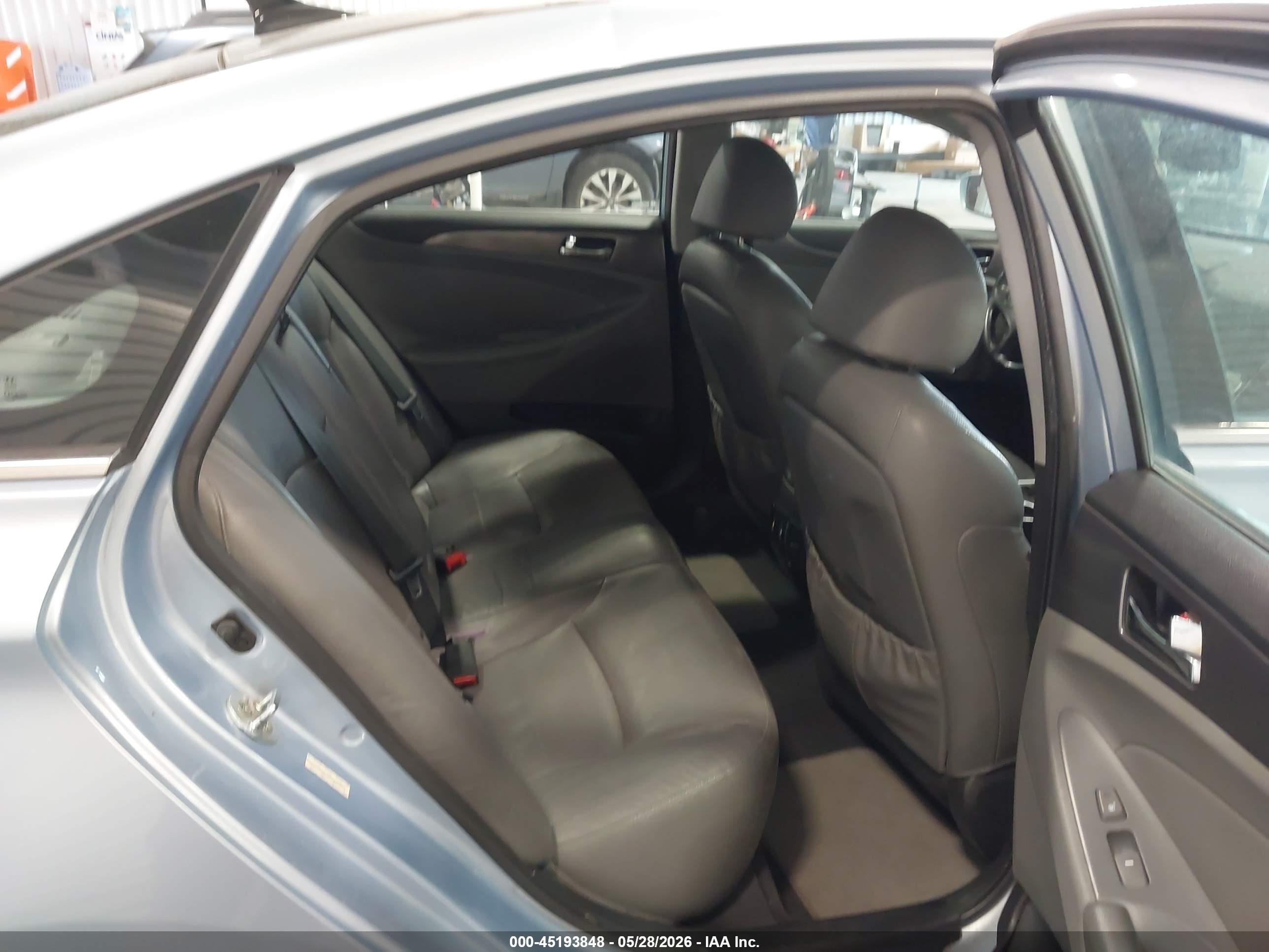 2012 Hyundai Sonata Hybrid   Бирюзовый vin: KMHEC4A41CA045755