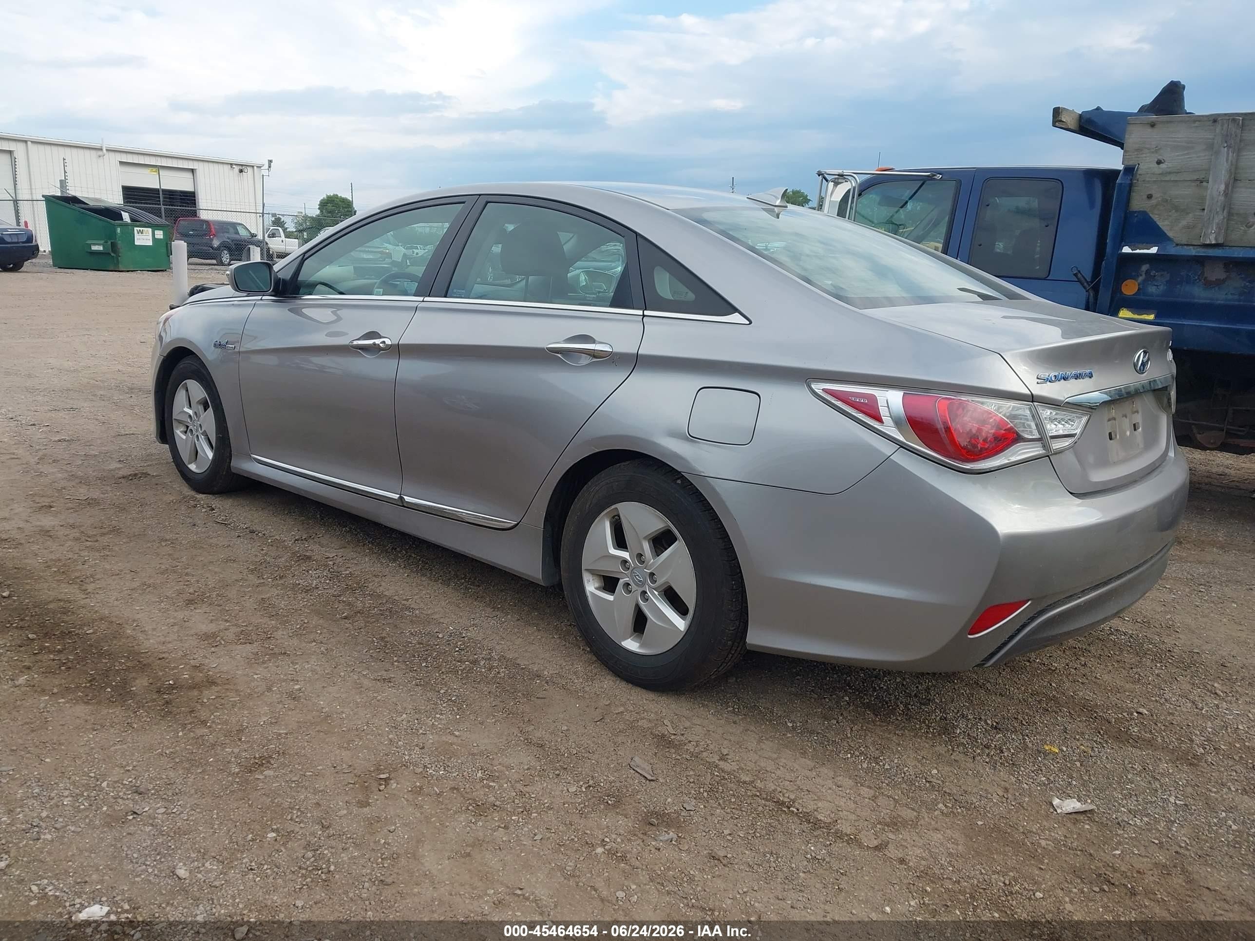 2012 Hyundai Sonata Hybrid   Silver vin: KMHEC4A41CA060806
