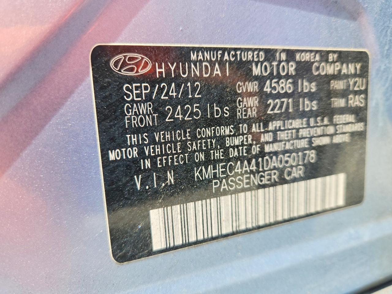 2013 Hyundai Sonata Hybrid Blue vin: KMHEC4A41DA050178