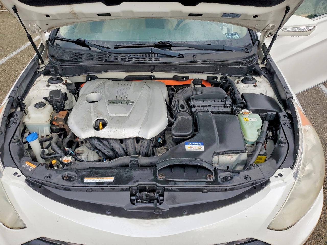 2013 Hyundai Sonata Hybrid White vin: KMHEC4A41DA074951