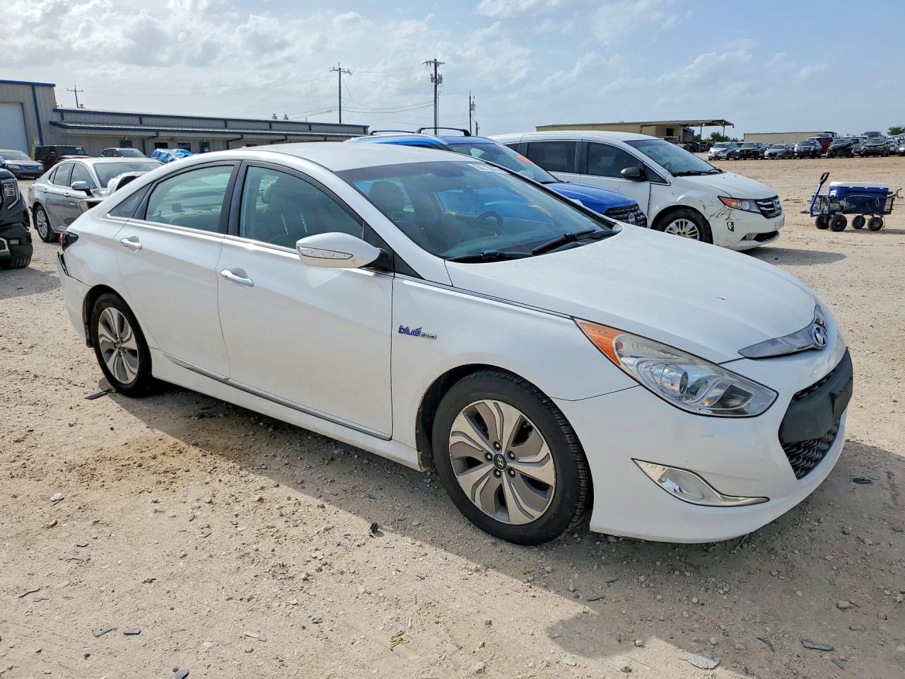 2013 Hyundai Sonata Hybrid White vin: KMHEC4A41DA083066