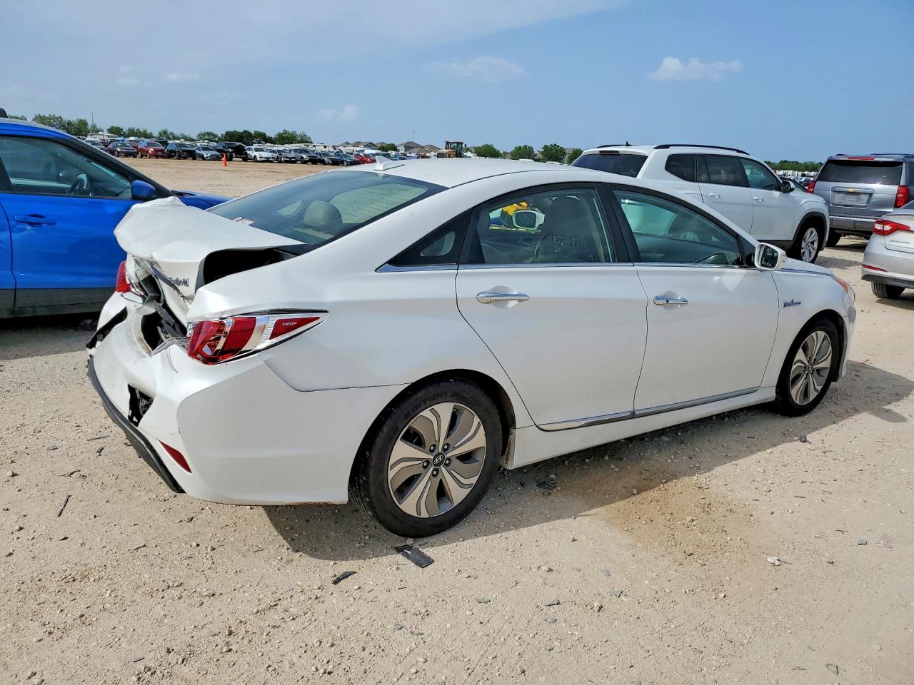 2013 Hyundai Sonata Hybrid White vin: KMHEC4A41DA083066