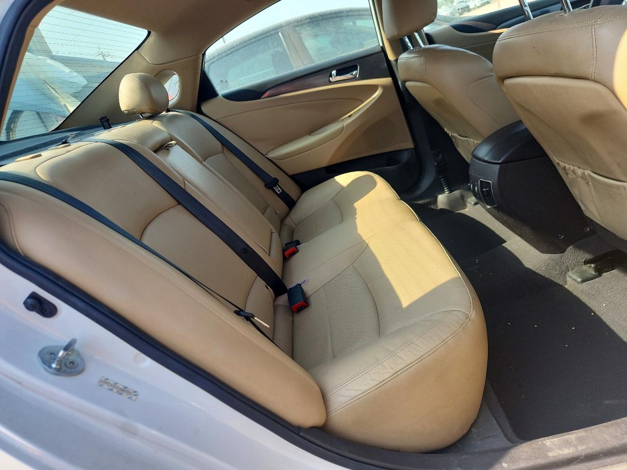 2013 Hyundai Sonata Hybrid White vin: KMHEC4A41DA083066