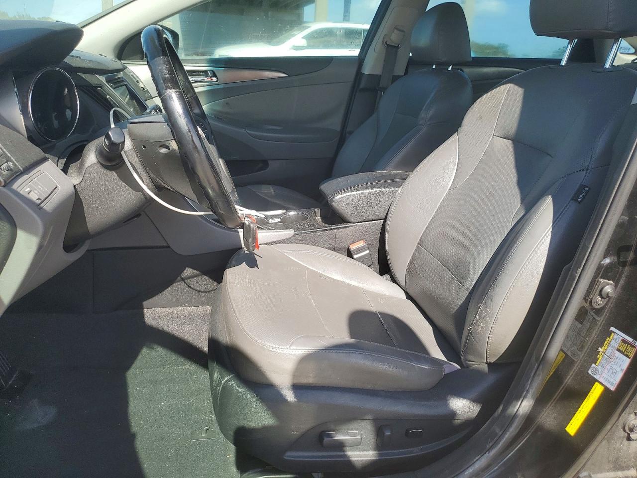 2013 Hyundai Sonata Hybrid Black vin: KMHEC4A41DA094830