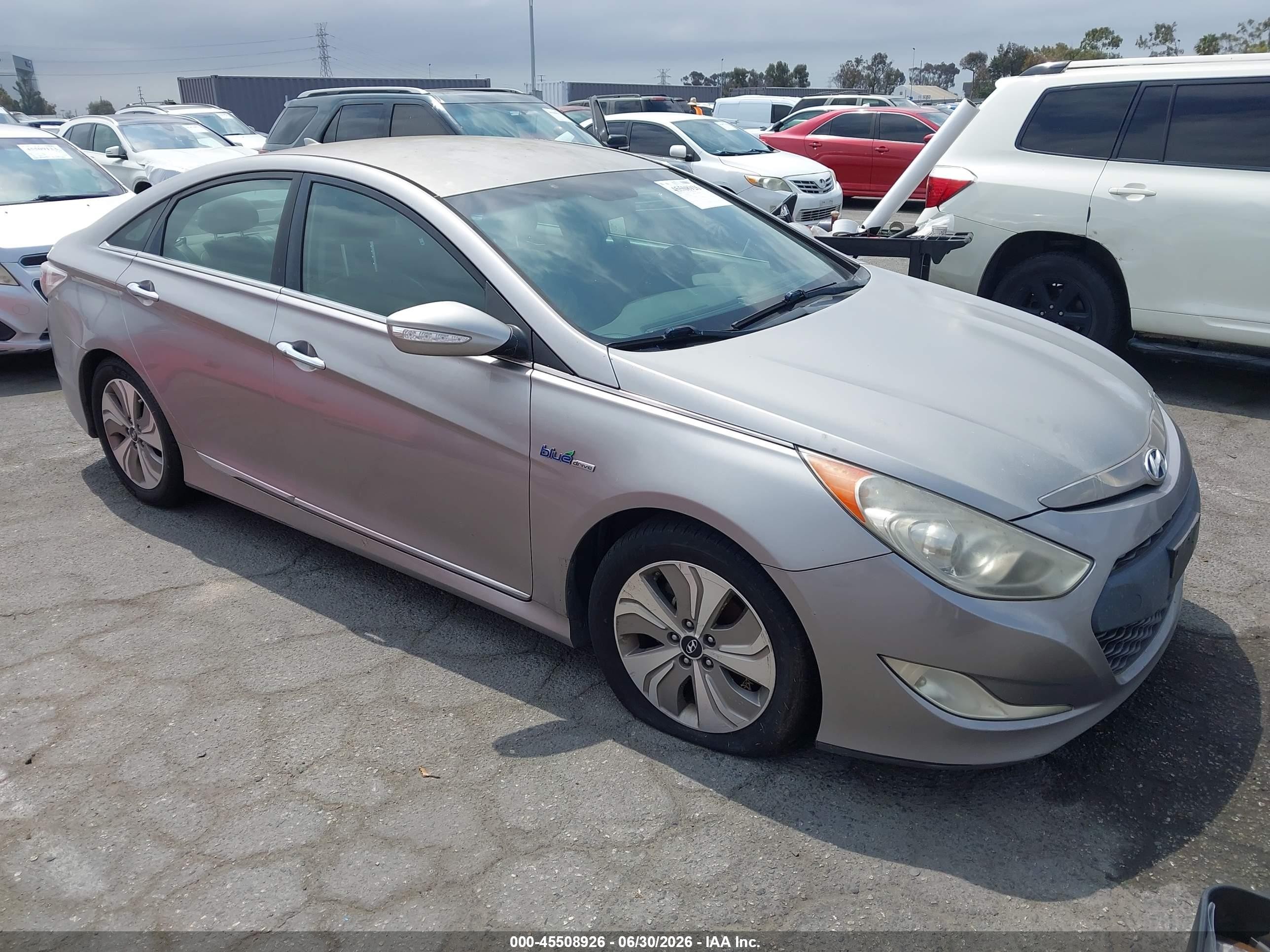 2013 Hyundai Sonata Hybrid Limited Silver vin: KMHEC4A41DA095251