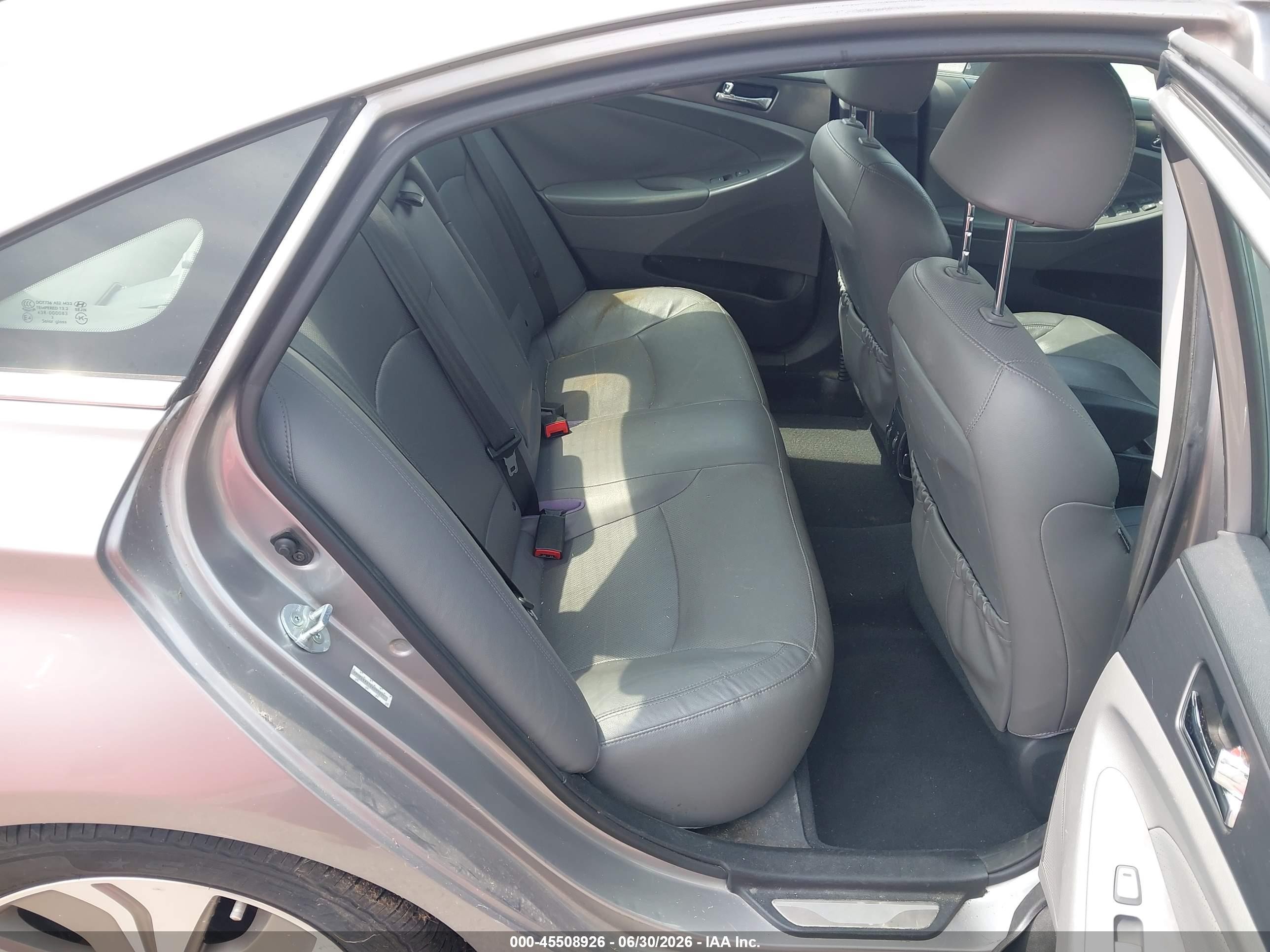 2013 Hyundai Sonata Hybrid Limited Silver vin: KMHEC4A41DA095251