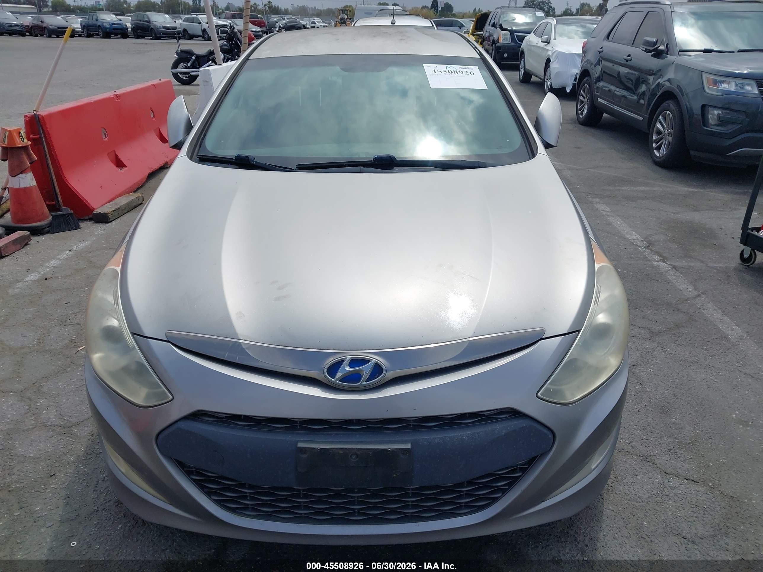 2013 Hyundai Sonata Hybrid Limited Silver vin: KMHEC4A41DA095251