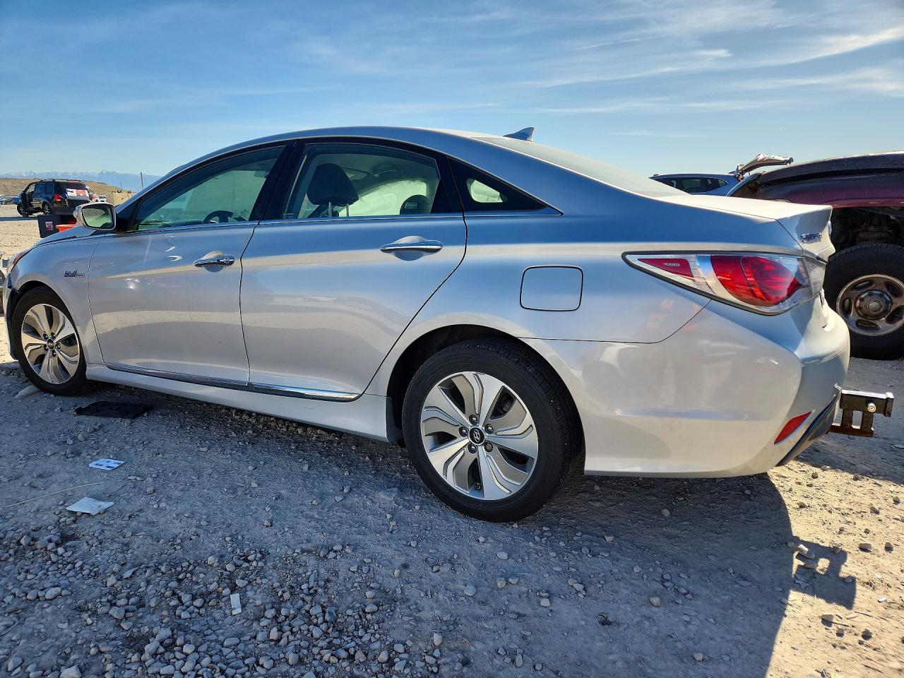 2013 Hyundai Sonata Hybrid Silver vin: KMHEC4A41DA098375