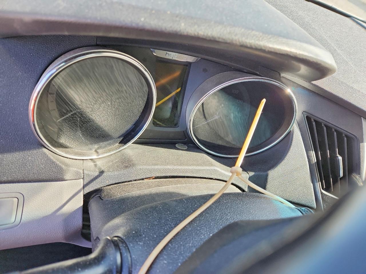 2013 Hyundai Sonata Hybrid Silver vin: KMHEC4A41DA098375