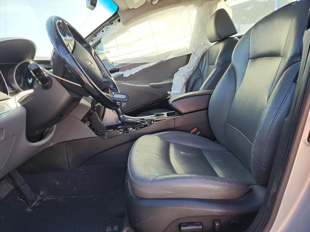 2013 Hyundai Sonata Hybrid Silver vin: KMHEC4A41DA098375