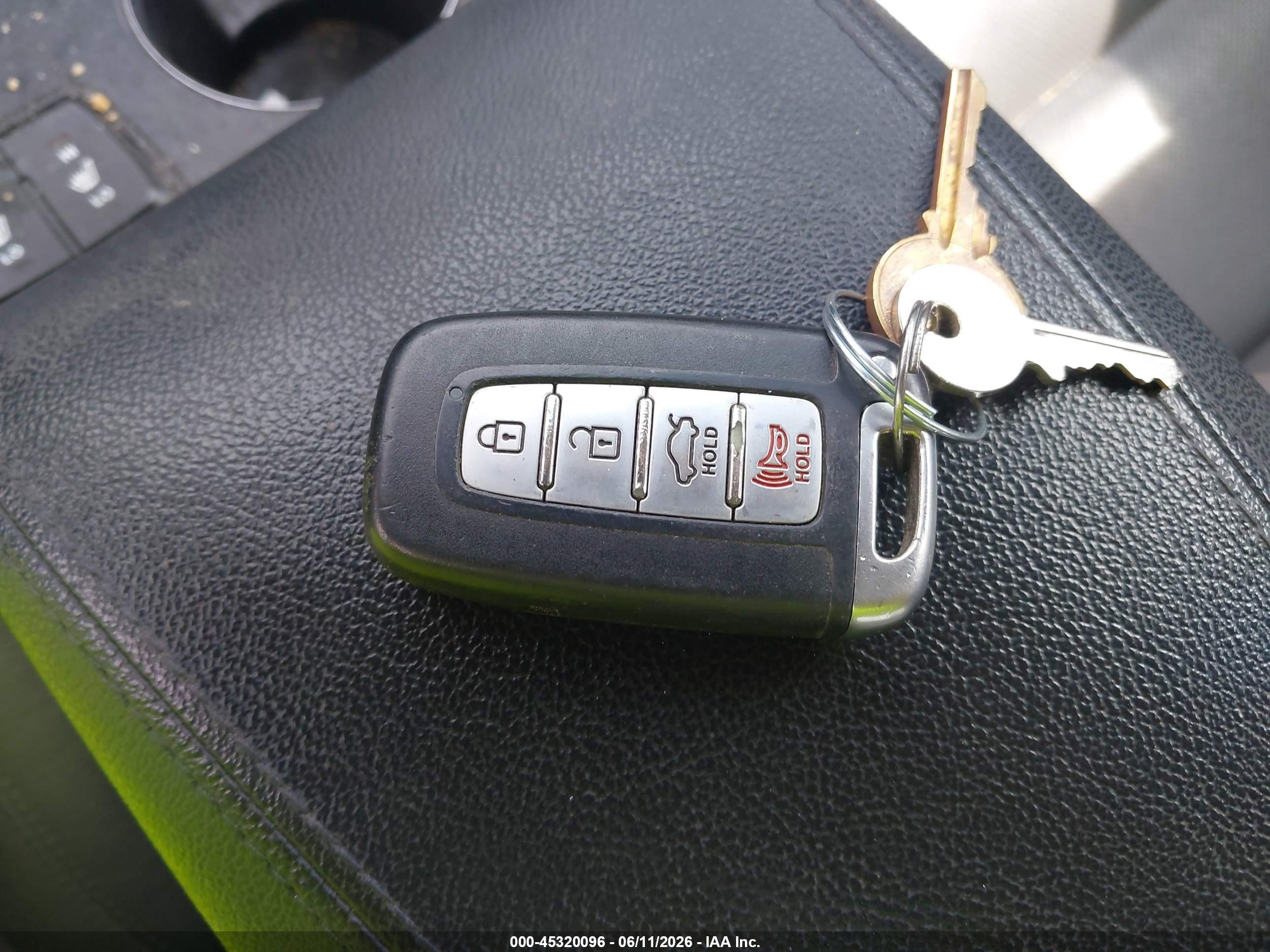 2014 Hyundai Sonata Hybrid Limited Light Blue vin: KMHEC4A41EA104953