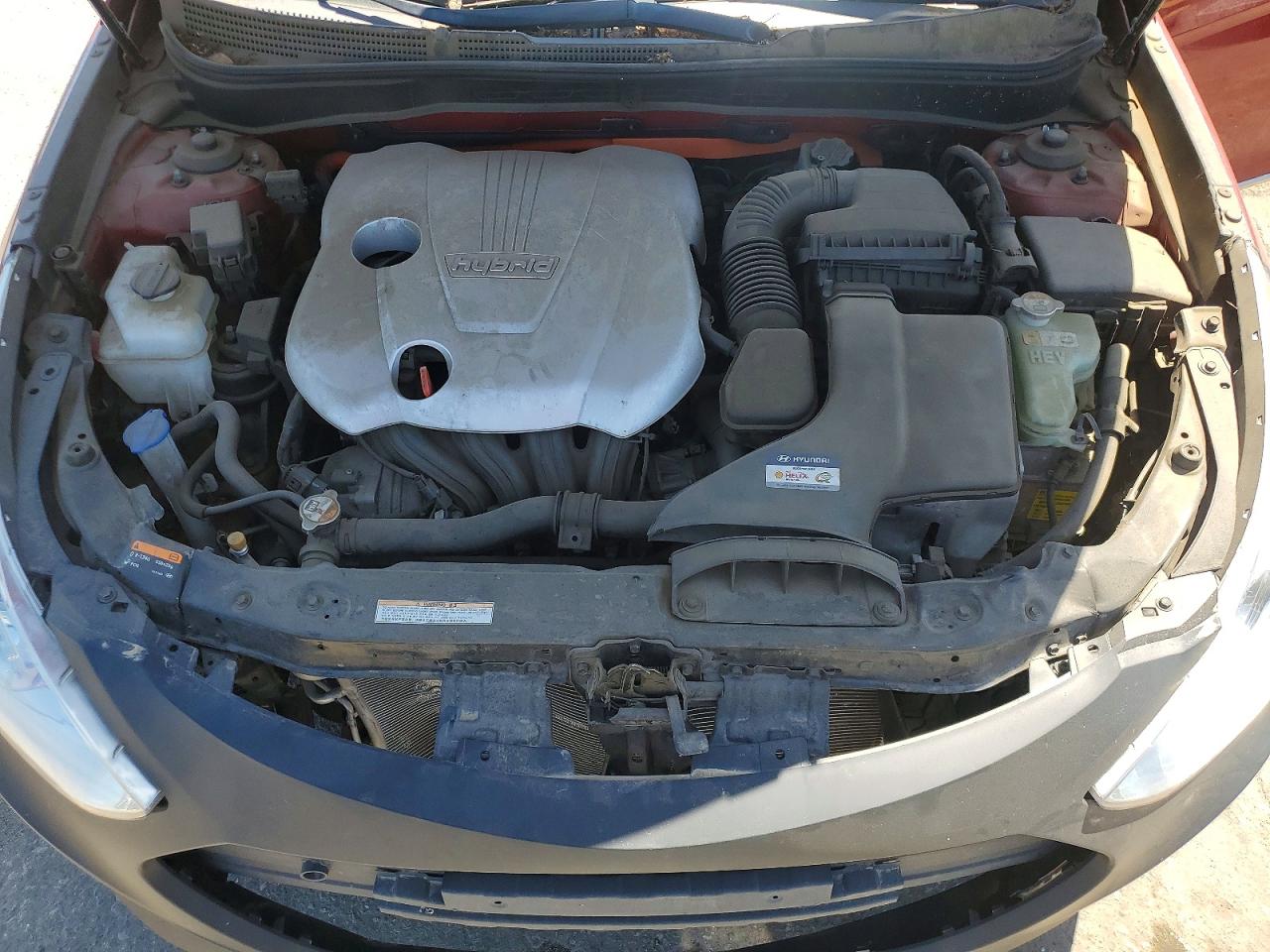 2014 Hyundai Sonata Hybrid Burgundy vin: KMHEC4A41EA111806