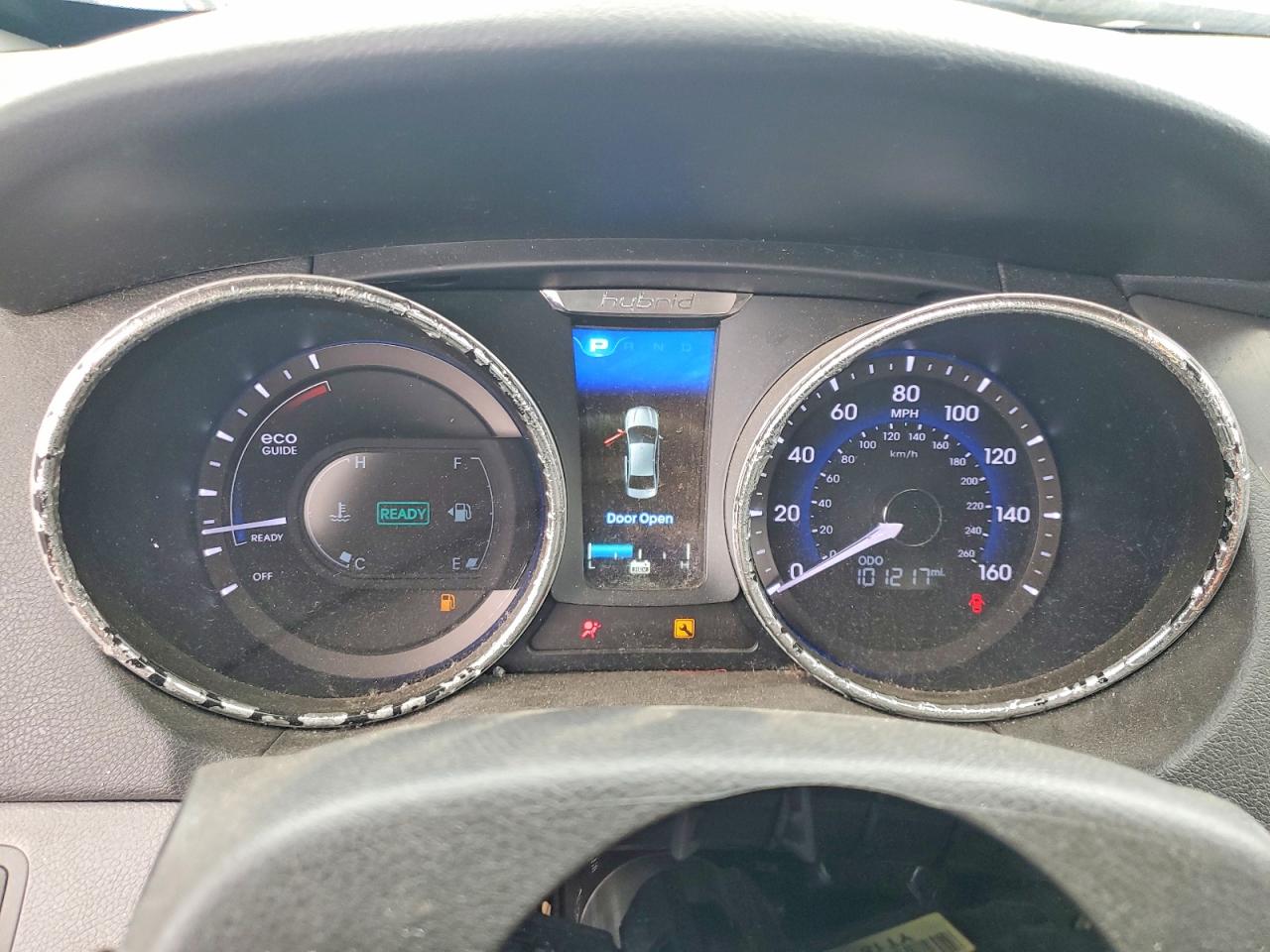 2014 Hyundai Sonata Hybrid Base Silver vin: KMHEC4A41EA114902