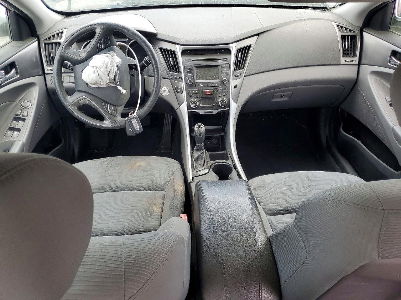 2014 Hyundai Sonata Hybrid Base Silver vin: KMHEC4A41EA114902