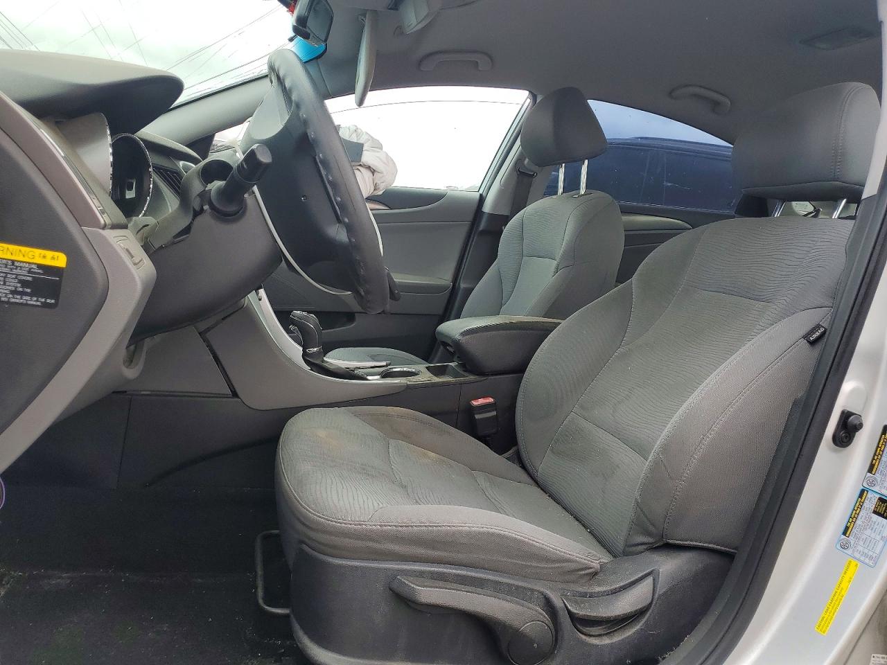 2014 Hyundai Sonata Hybrid Base Silver vin: KMHEC4A41EA114902