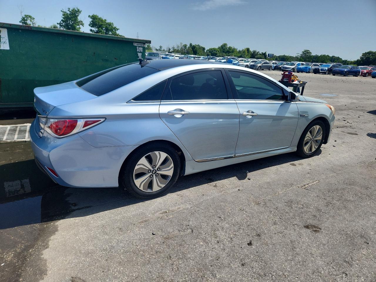 2015 Hyundai Sonata Hybrid Limited Blue vin: KMHEC4A41FA120023