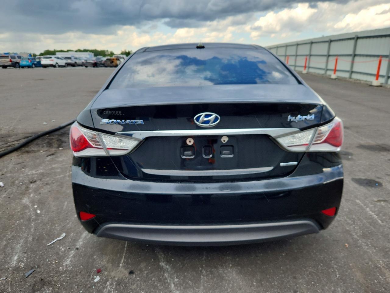 2015 Hyundai Sonata Hybrid Limited Black vin: KMHEC4A41FA122452
