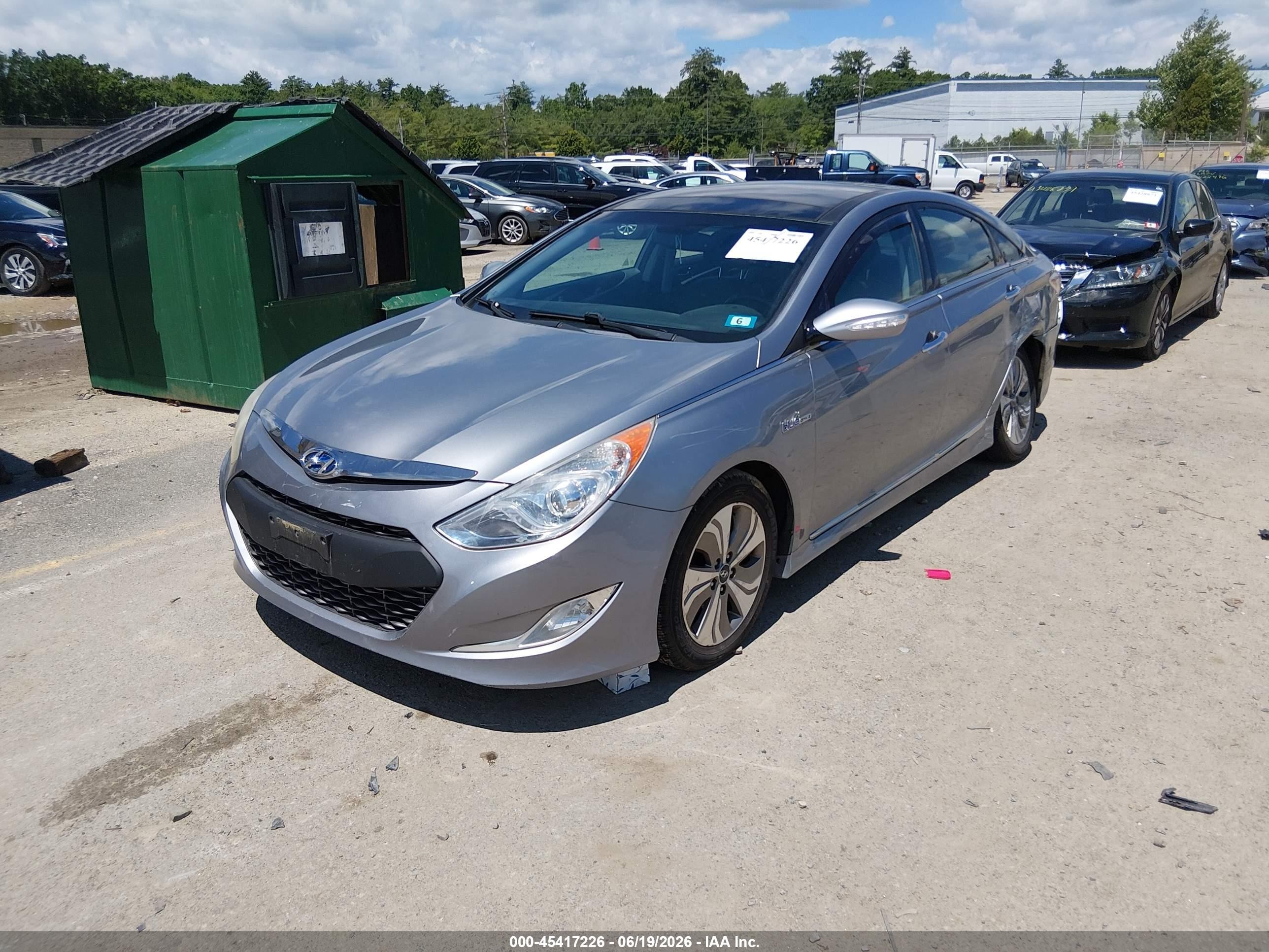 2015 Hyundai Sonata Hybrid Limited Серебряный vin: KMHEC4A41FA126422