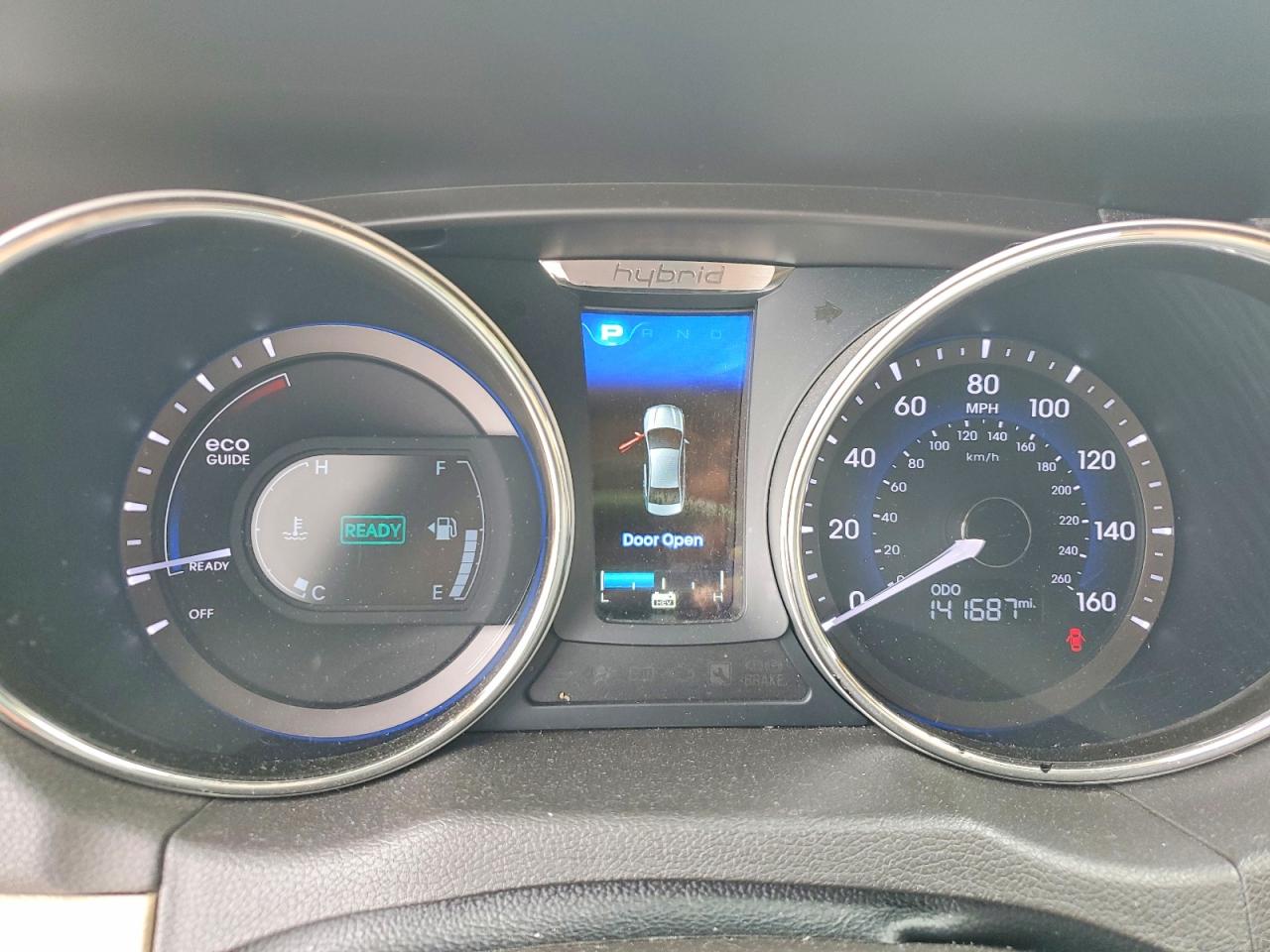 2015 Hyundai Sonata Hybrid Base White vin: KMHEC4A41FA126534