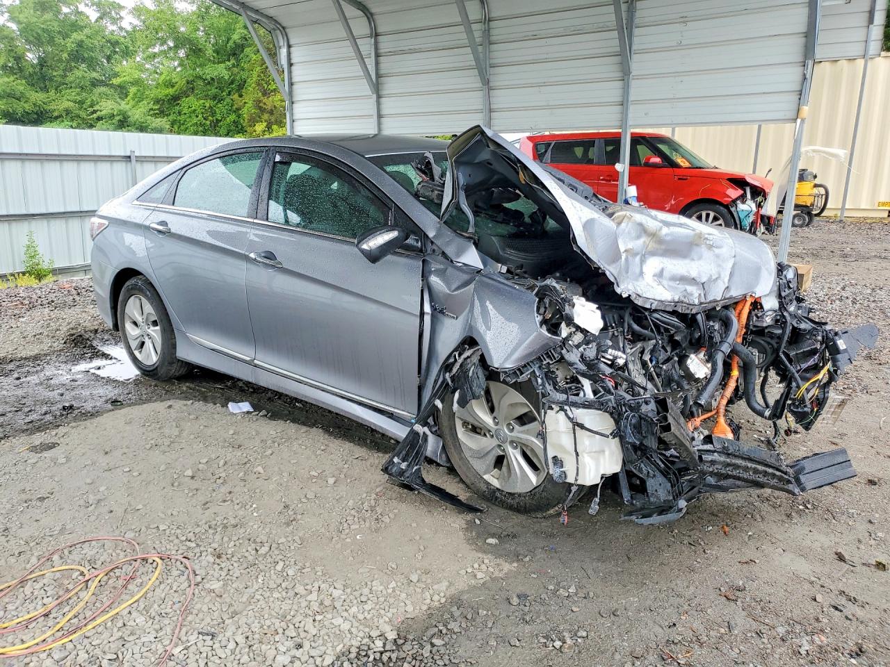 2015 Hyundai Sonata Hybrid Base Silver vin: KMHEC4A41FA134195