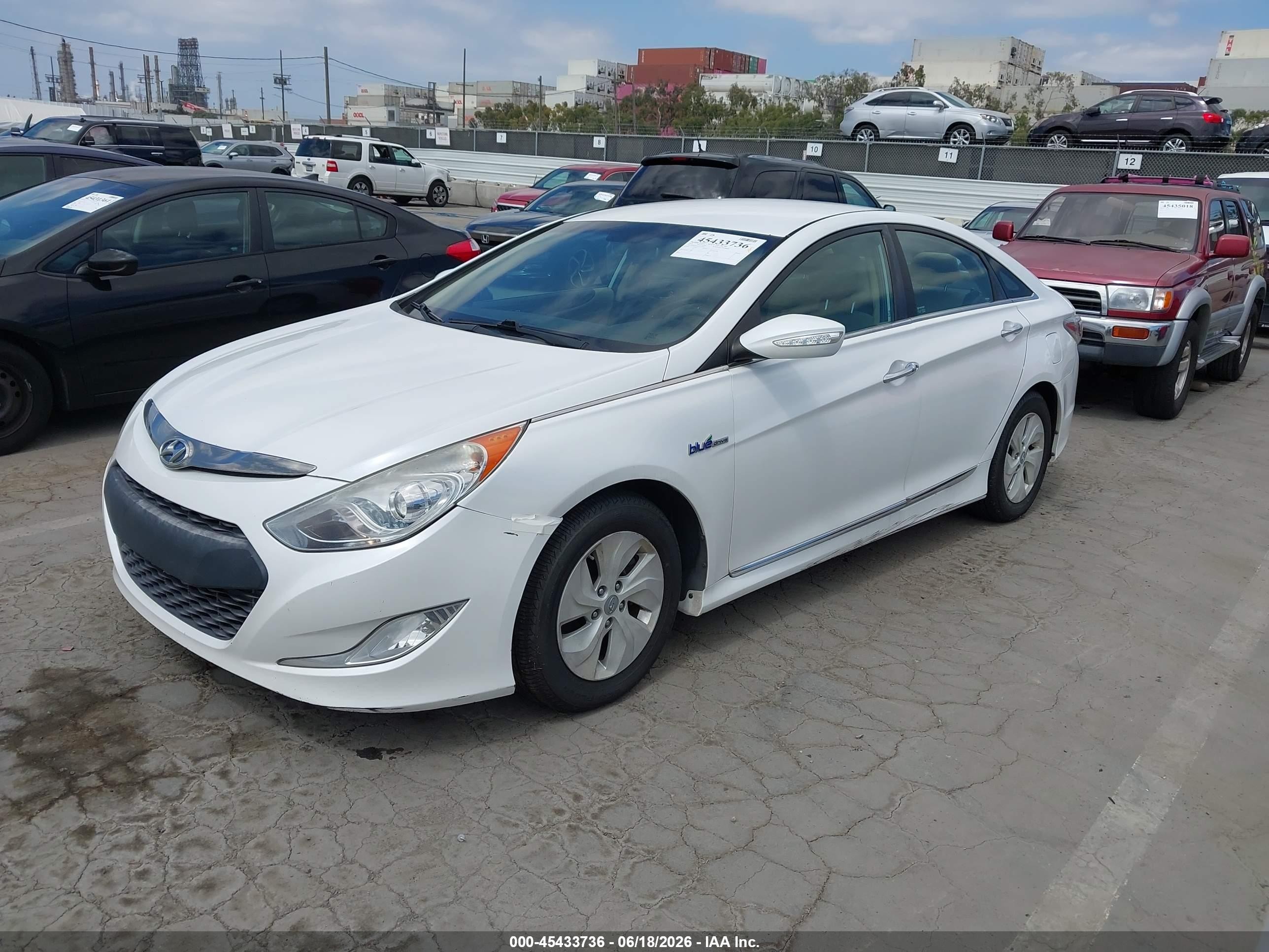 2015 Hyundai Sonata Hybrid   White vin: KMHEC4A41FA138280