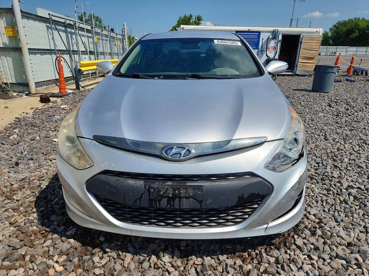 2011 Hyundai Sonata Hybrid Серебряный vin: KMHEC4A42BA003464