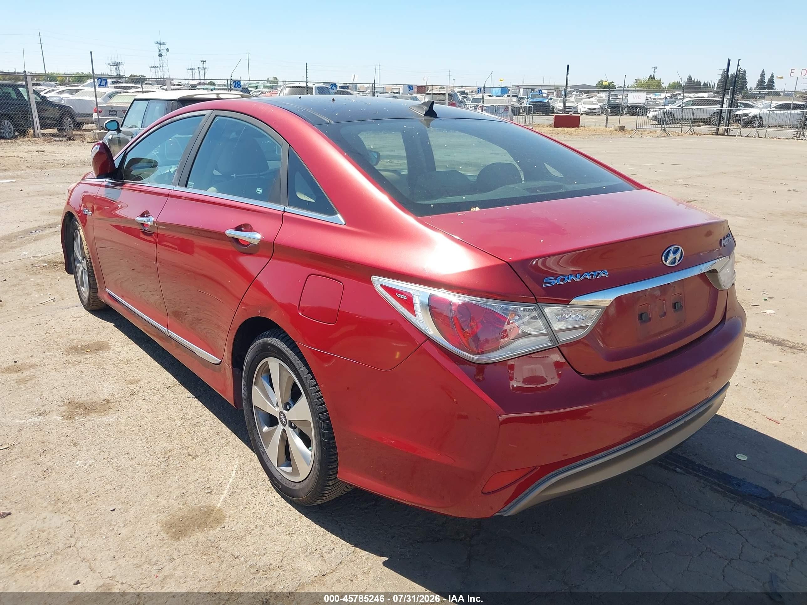2012 Hyundai Sonata Hybrid   Red vin: KMHEC4A42CA023540