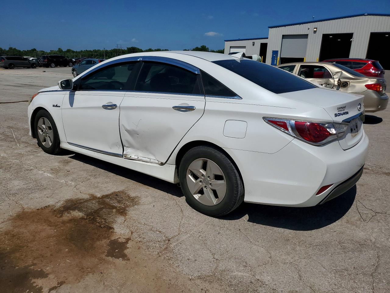 2012 Hyundai Sonata Hybrid White vin: KMHEC4A42CA024705