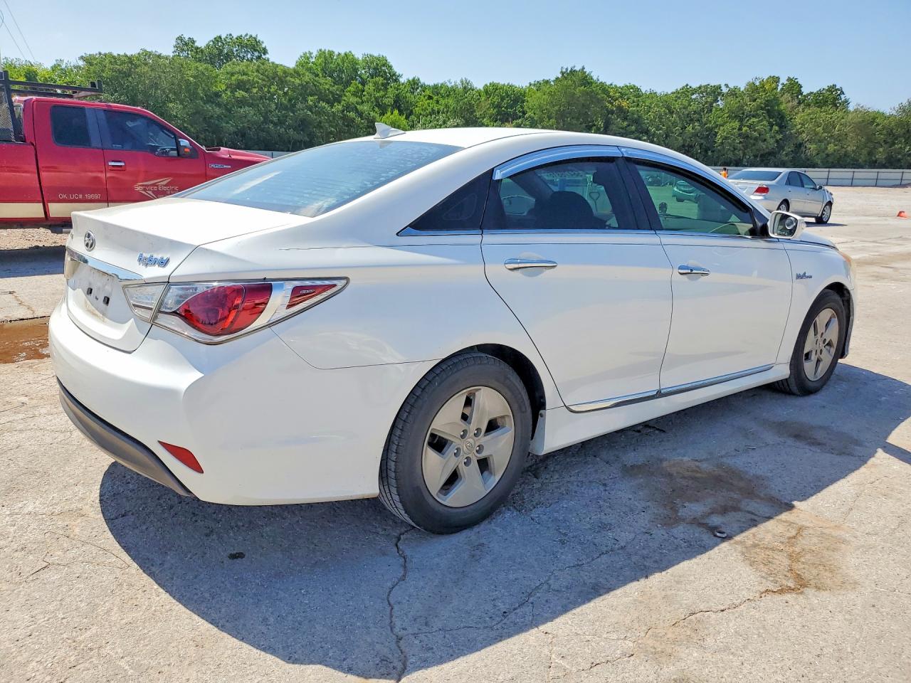 2012 Hyundai Sonata Hybrid White vin: KMHEC4A42CA024705