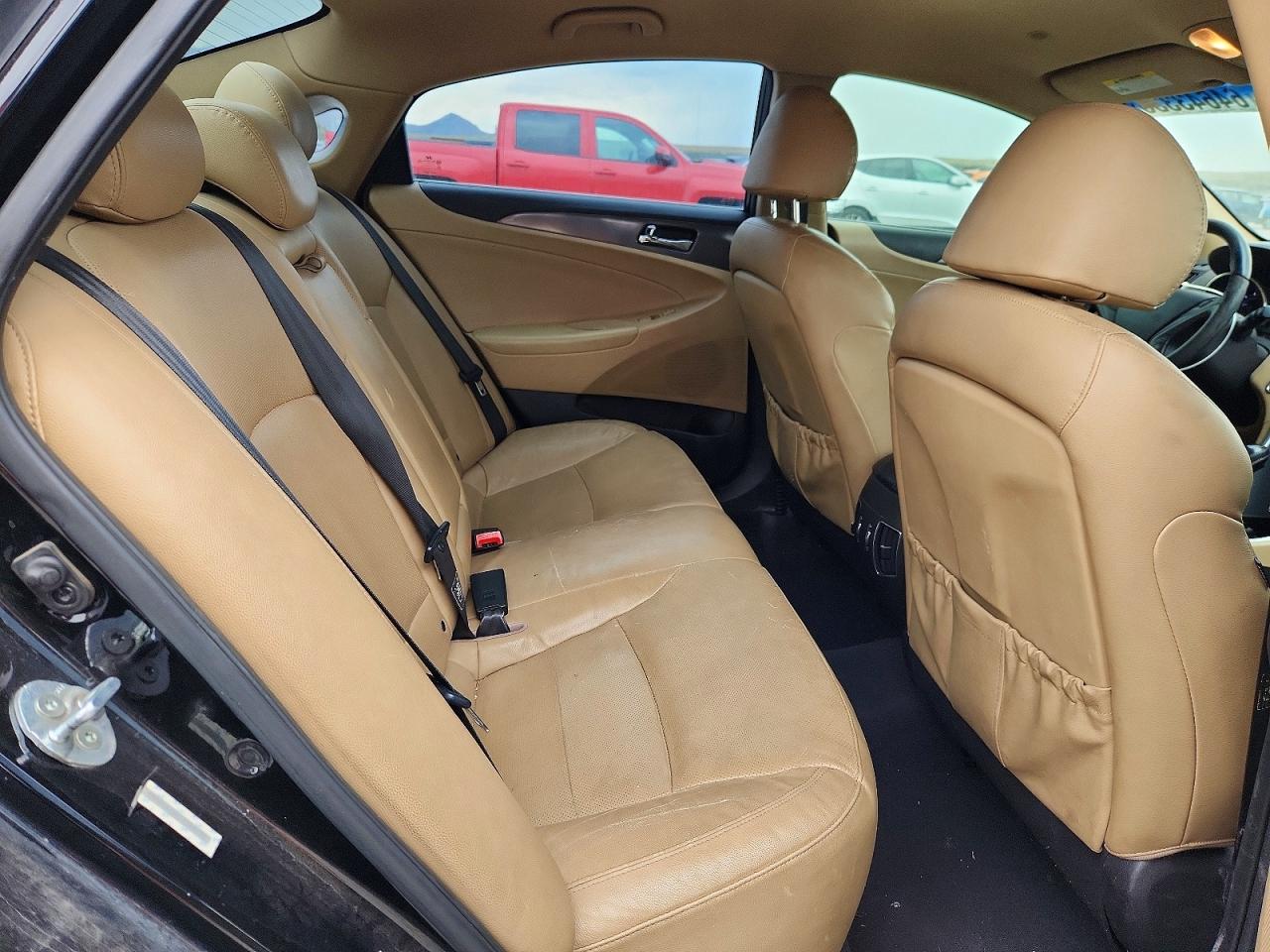 2012 Hyundai Sonata Hybrid Black vin: KMHEC4A42CA028592