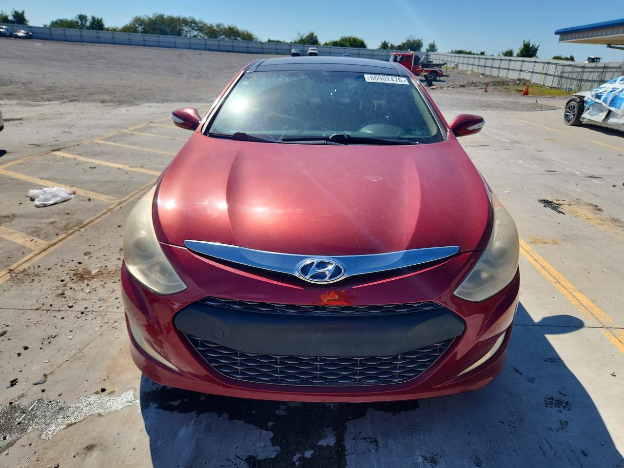 2012 Hyundai Sonata Hybrid Maroon vin: KMHEC4A42CA038572