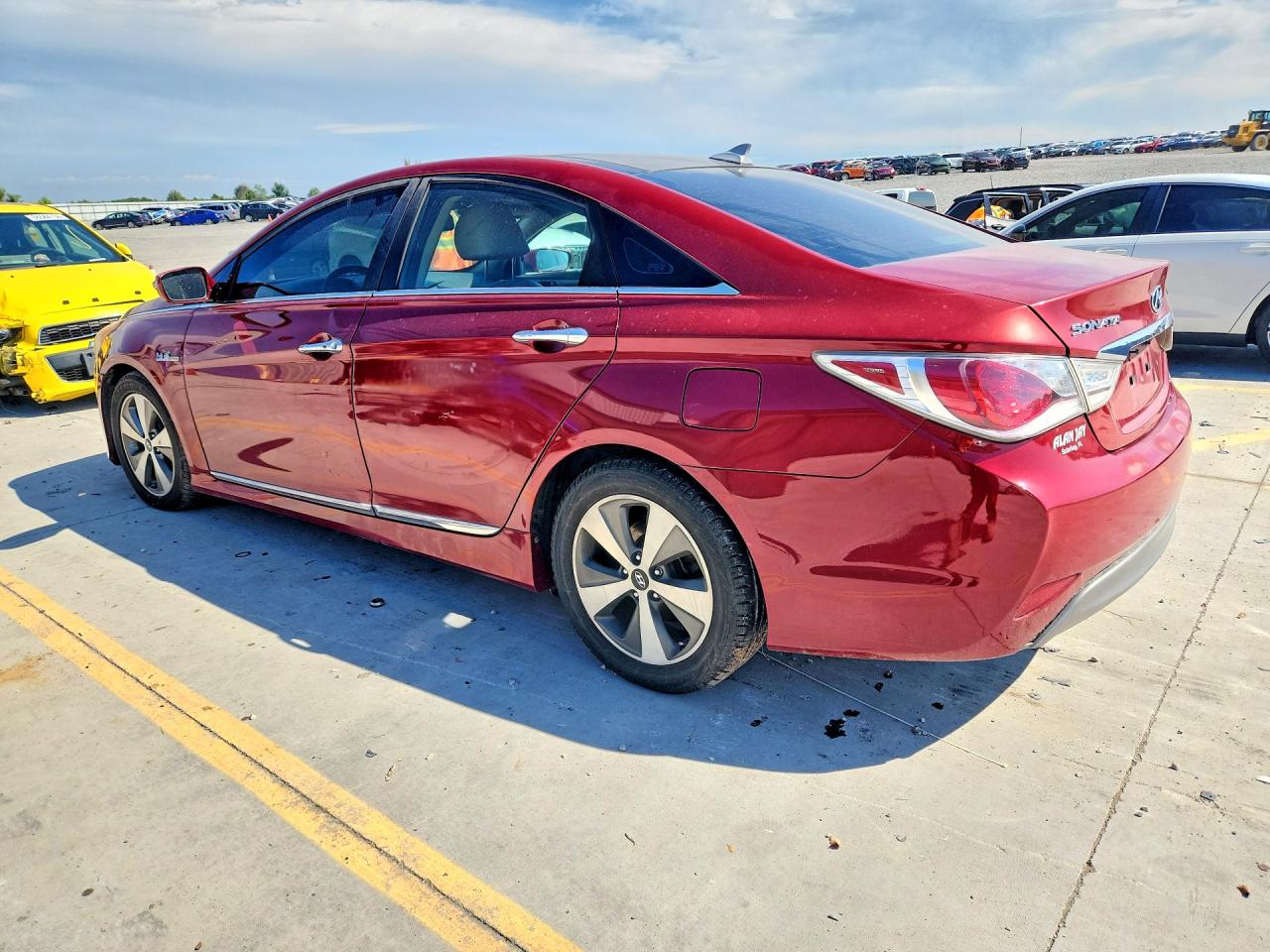 2012 Hyundai Sonata Hybrid Maroon vin: KMHEC4A42CA038572