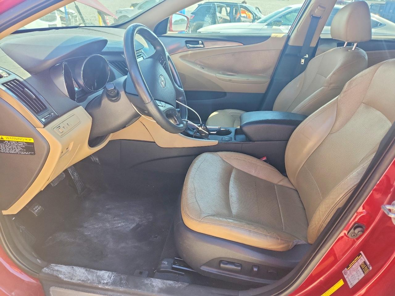 2012 Hyundai Sonata Hybrid Maroon vin: KMHEC4A42CA038572