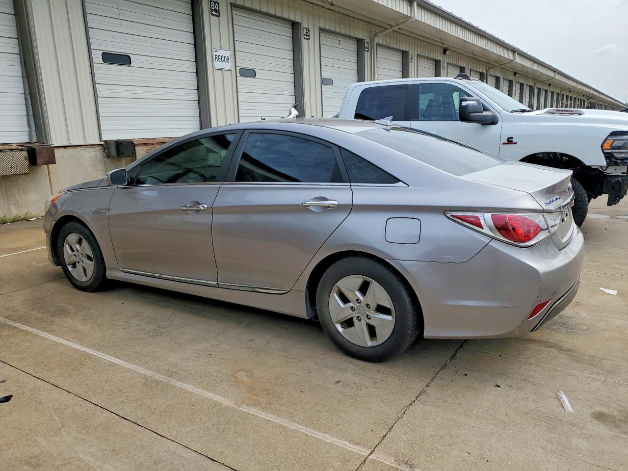 2012 Hyundai Sonata Hybrid Silver vin: KMHEC4A42CA041908