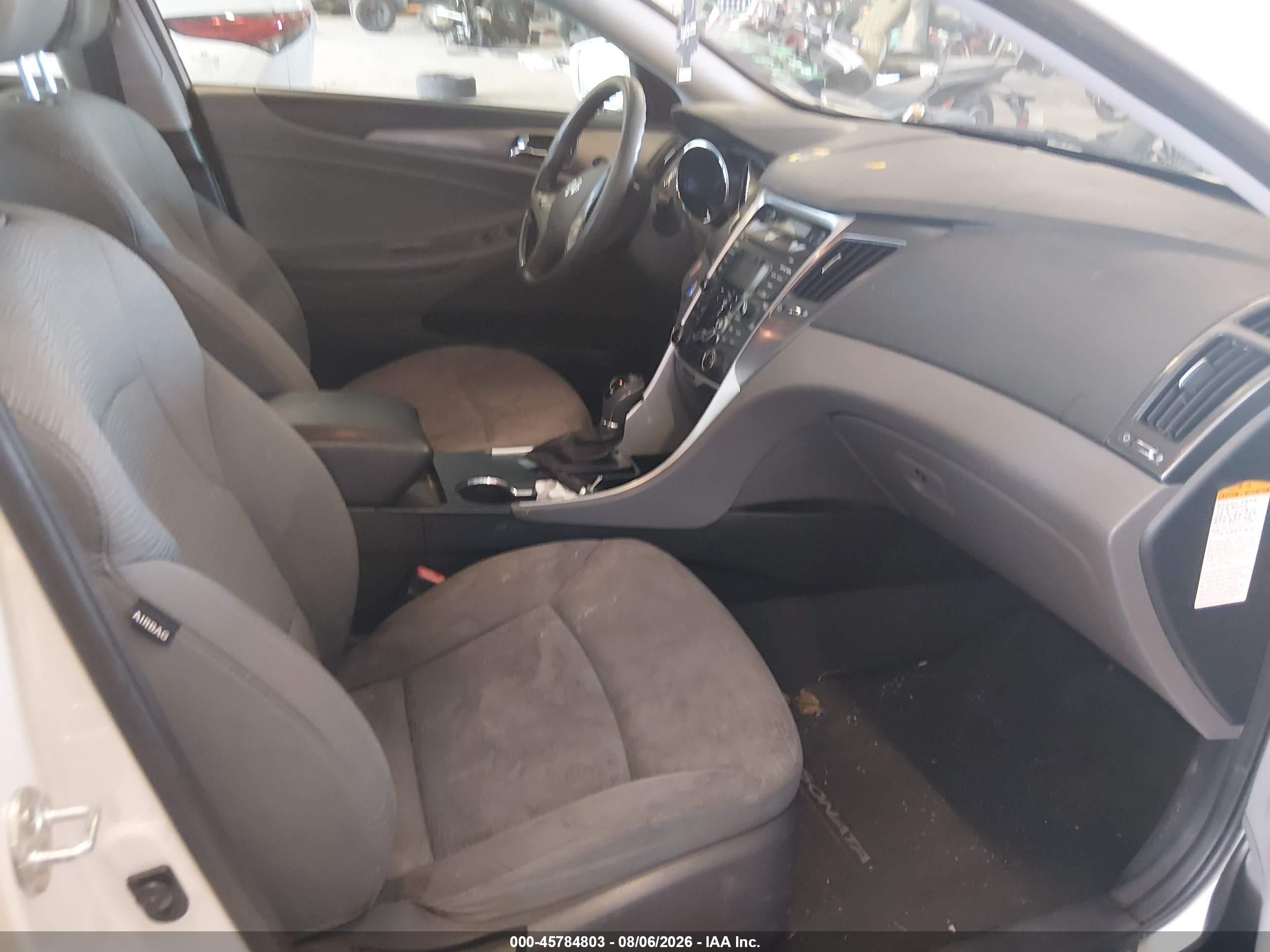 2012 Hyundai Sonata Hybrid   Белый vin: KMHEC4A42CA047837