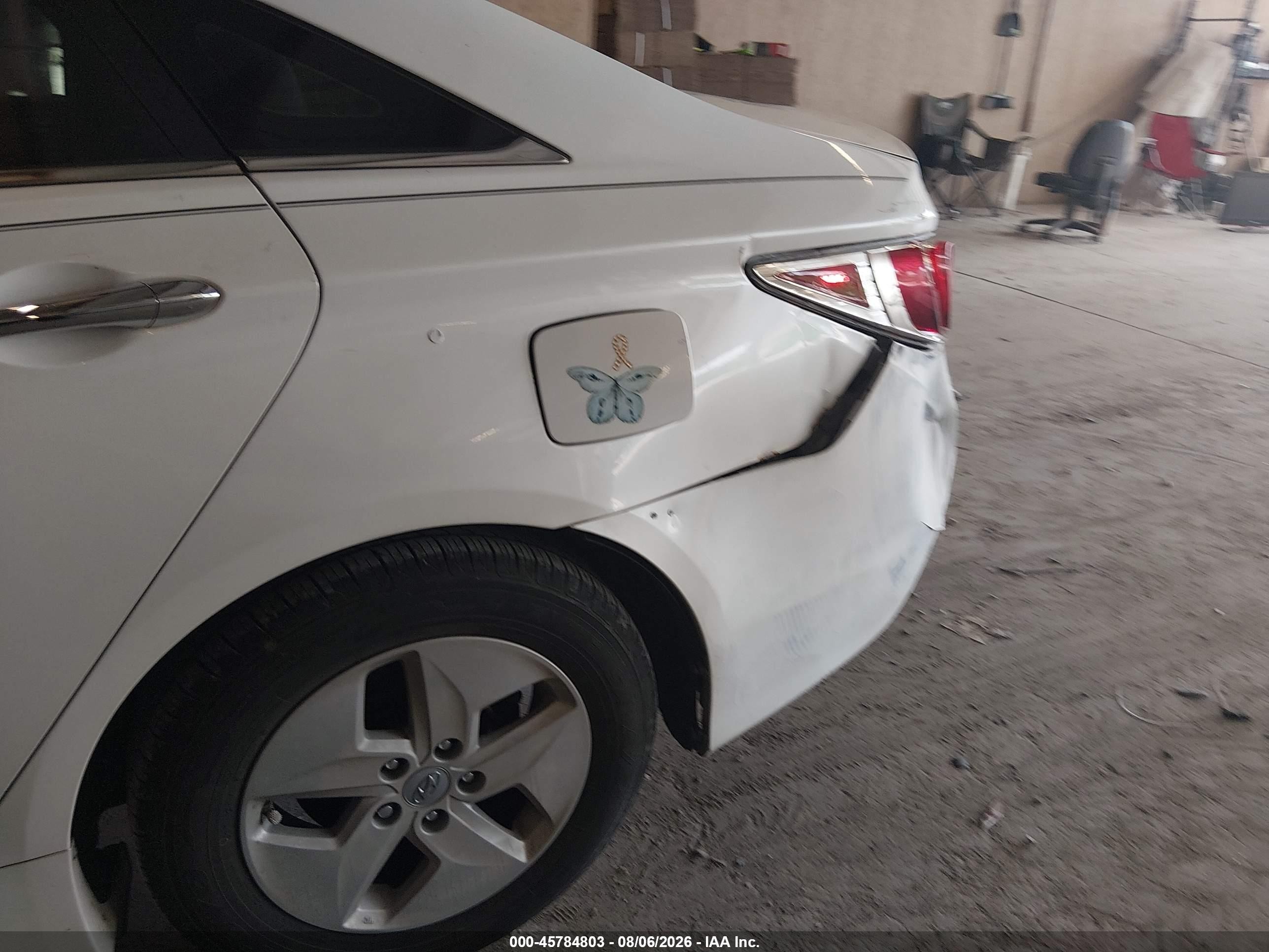 2012 Hyundai Sonata Hybrid   Белый vin: KMHEC4A42CA047837