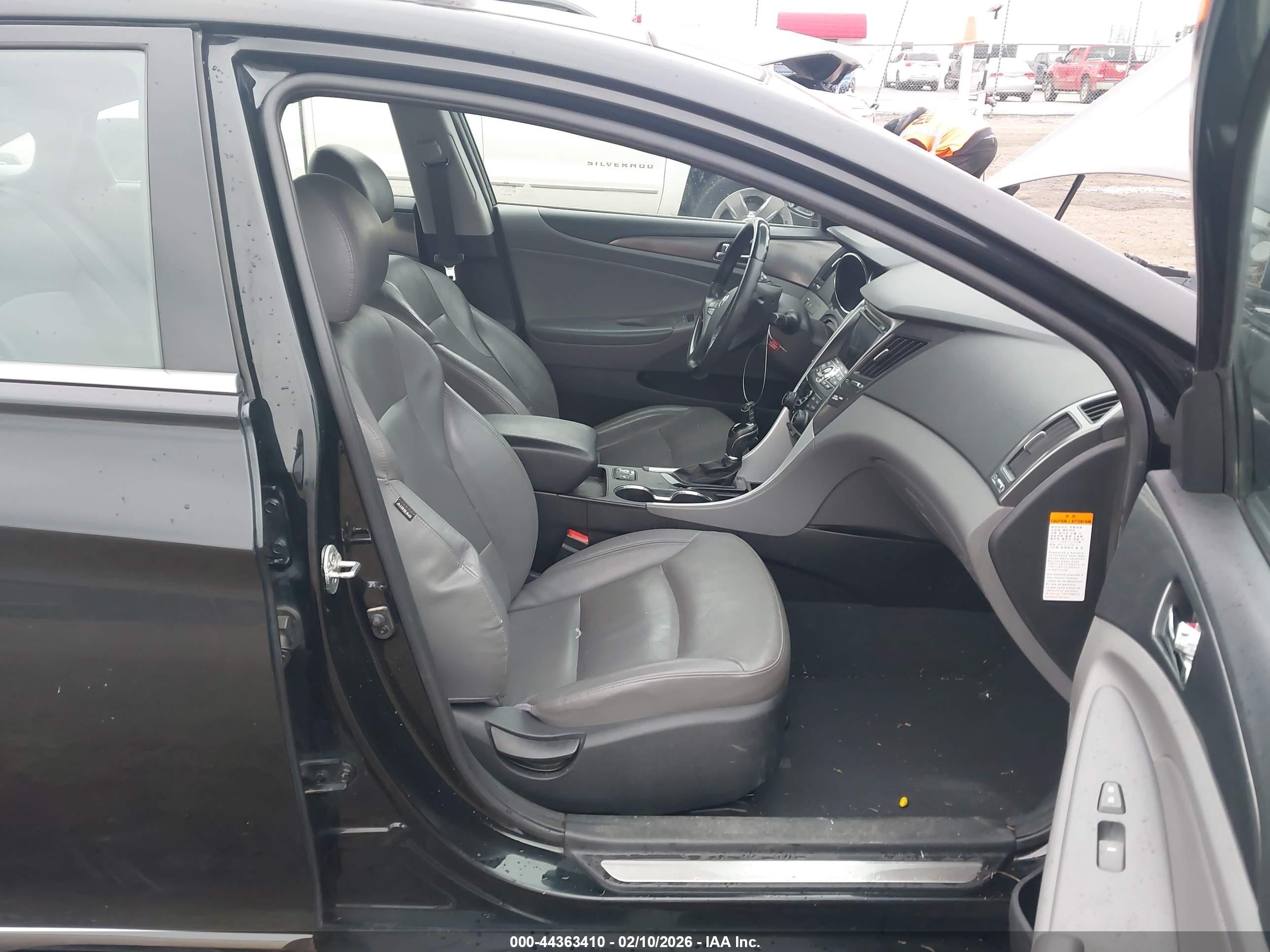 2012 Hyundai Sonata Hybrid   Black vin: KMHEC4A42CA054691