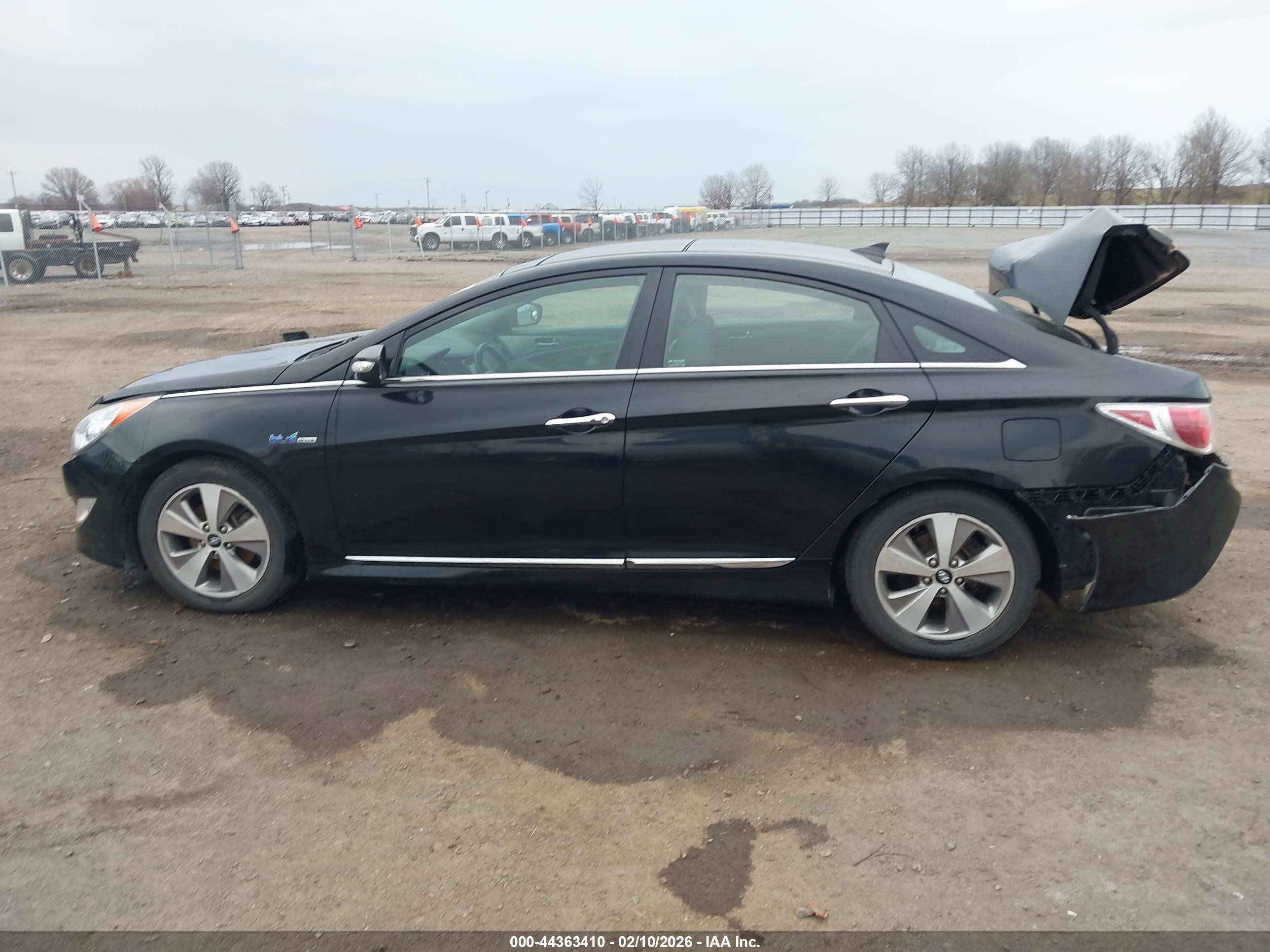 2012 Hyundai Sonata Hybrid   Black vin: KMHEC4A42CA054691