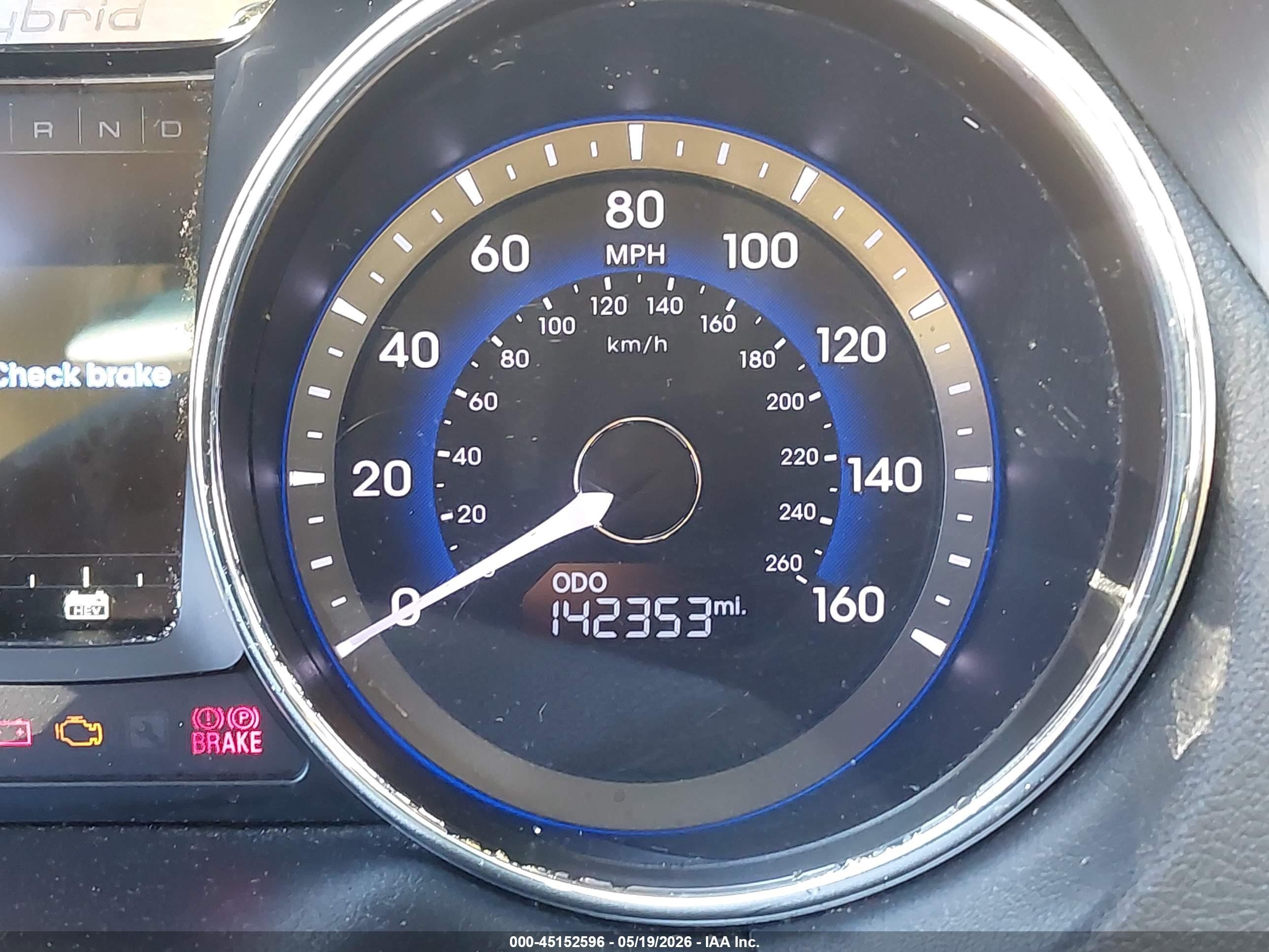 2013 Hyundai Sonata Hybrid   Silver vin: KMHEC4A42DA077809