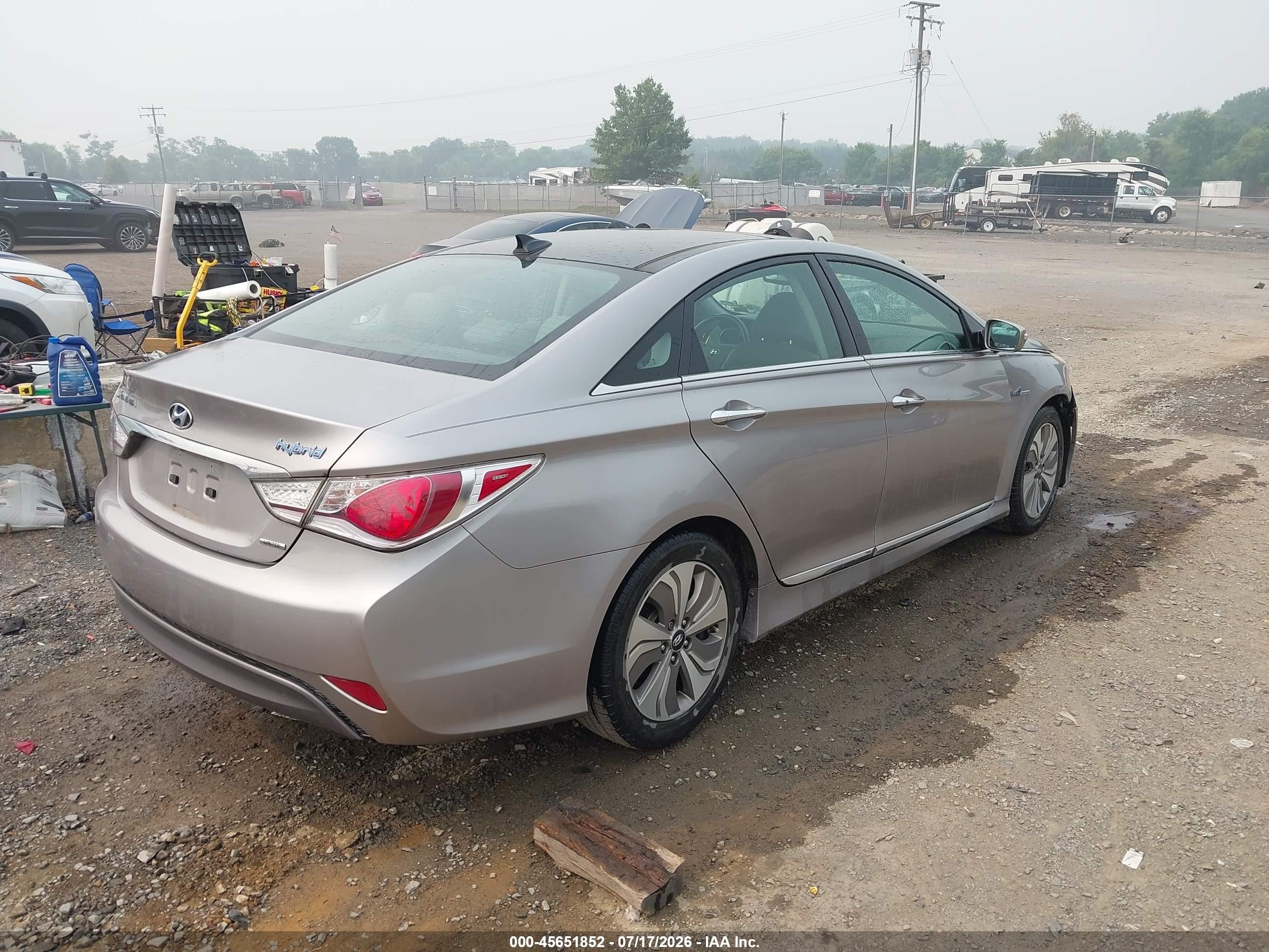2013 Hyundai Sonata Hybrid Limited Silver vin: KMHEC4A42DA079334