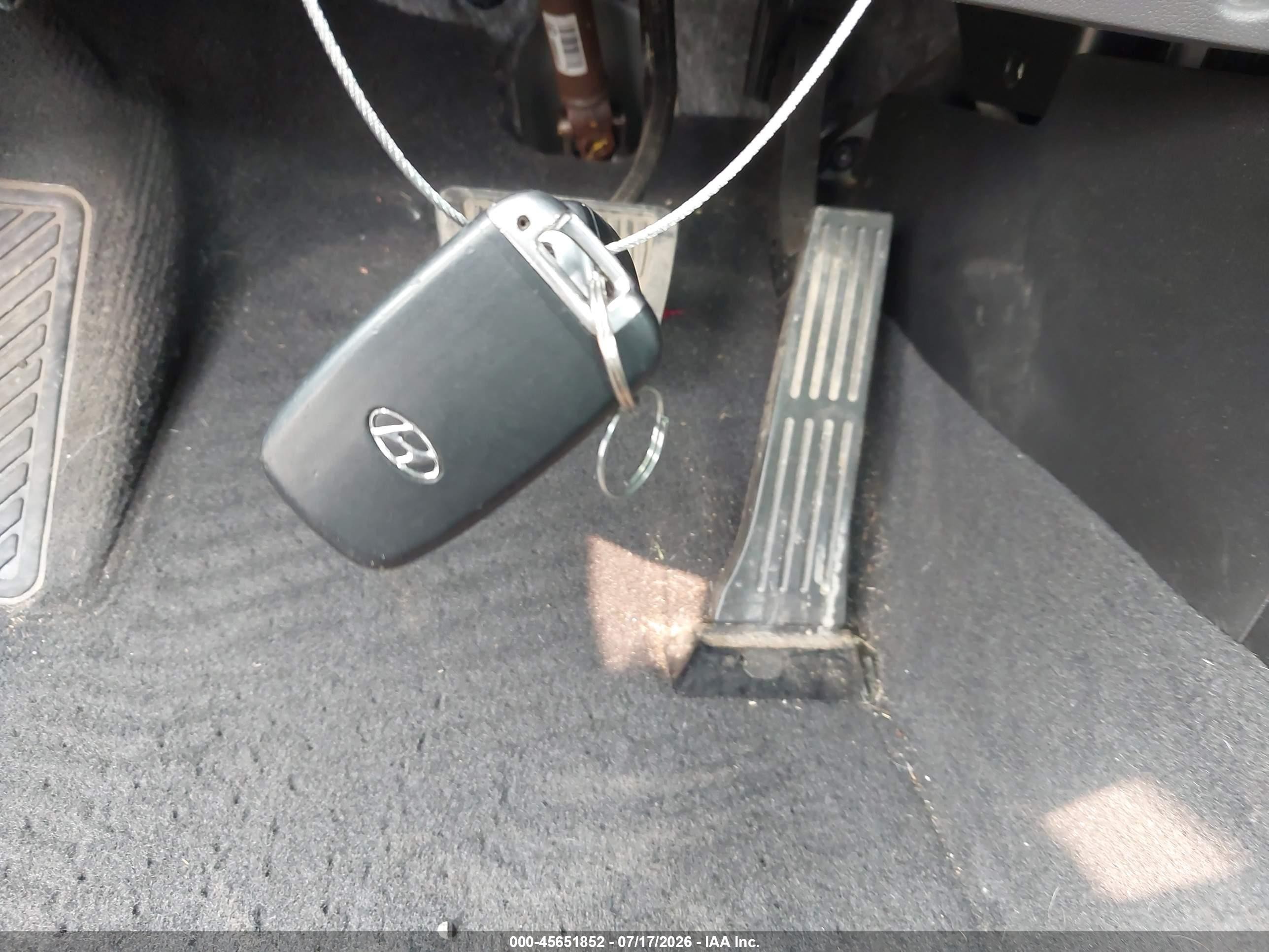 2013 Hyundai Sonata Hybrid Limited Silver vin: KMHEC4A42DA079334