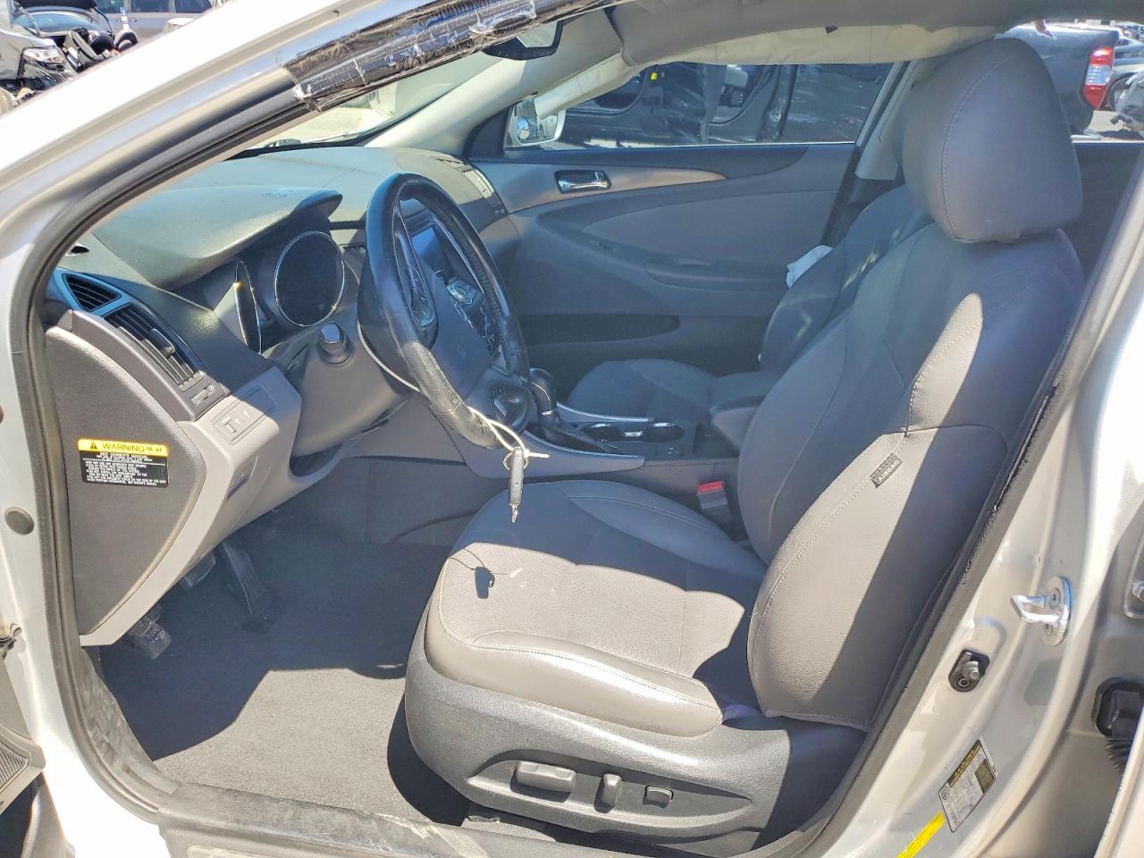 2013 Hyundai Sonata Hybrid Серебряный vin: KMHEC4A42DA079530