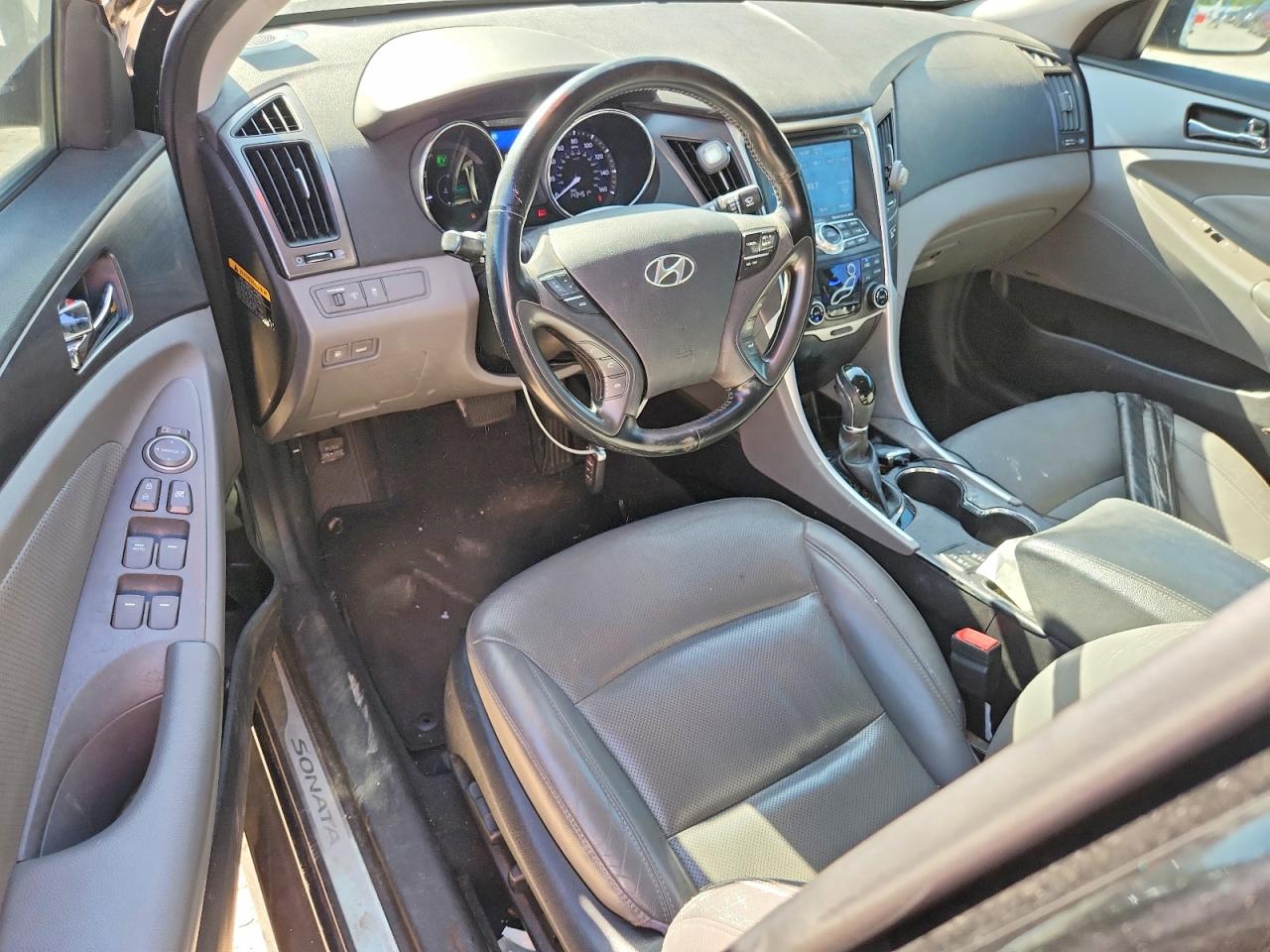 2013 Hyundai Sonata Hybrid Black vin: KMHEC4A42DA091886