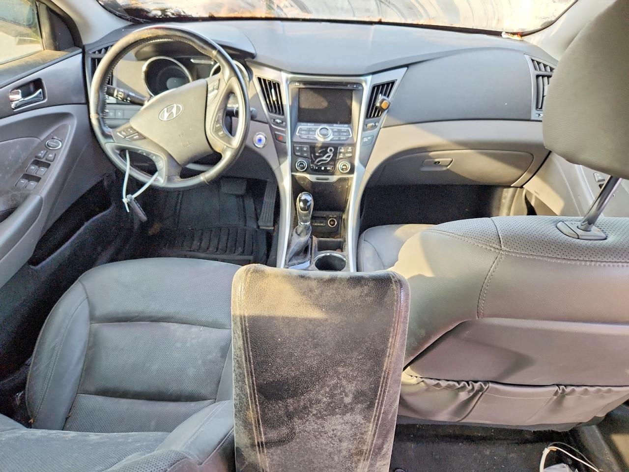 2014 Hyundai Sonata Hybrid Черный vin: KMHEC4A42EA102306