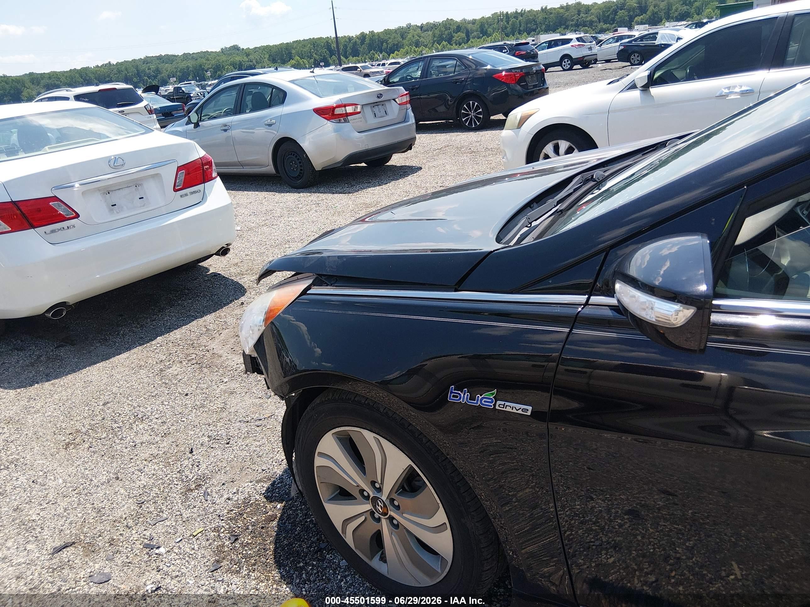 2014 Hyundai Sonata Hybrid Limited Black vin: KMHEC4A42EA105075