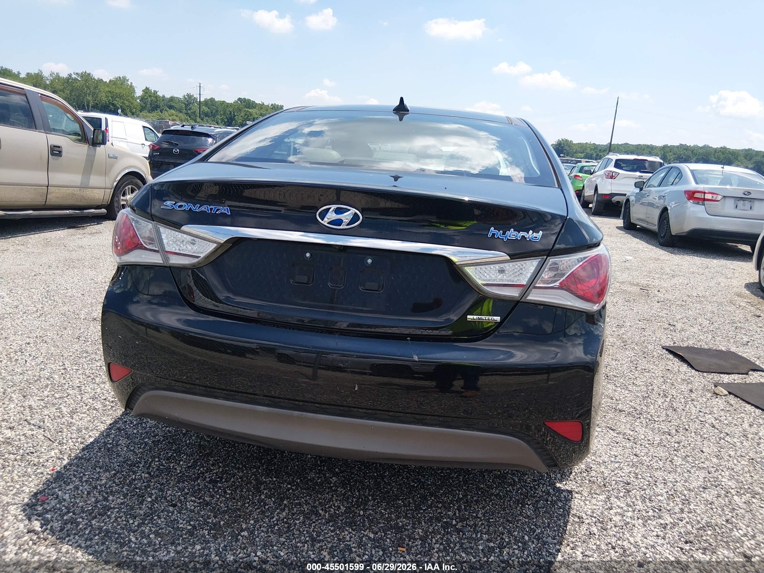 2014 Hyundai Sonata Hybrid Limited Black vin: KMHEC4A42EA105075