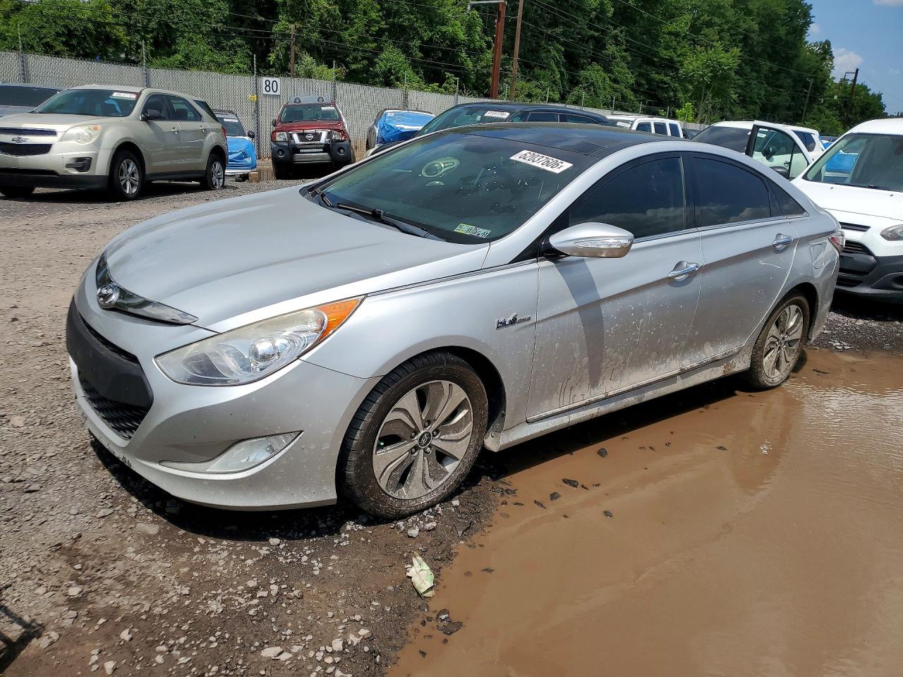 2014 Hyundai Sonata Hybrid Silver vin: KMHEC4A42EA108610