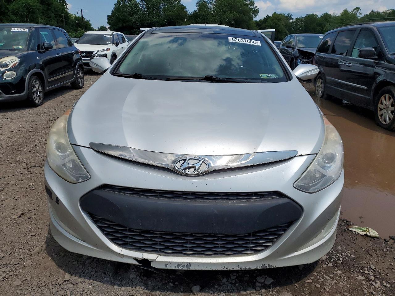 2014 Hyundai Sonata Hybrid Silver vin: KMHEC4A42EA108610