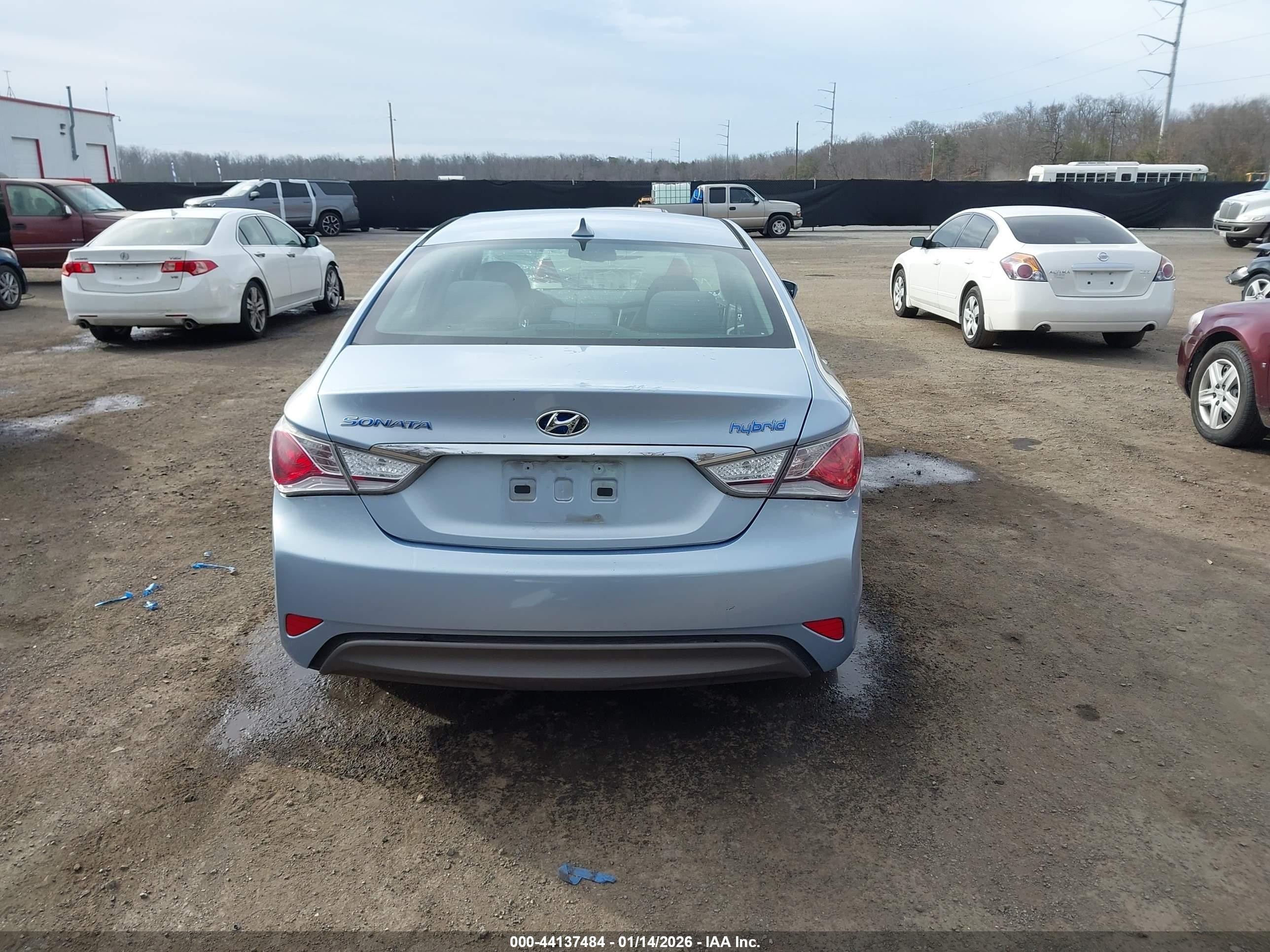 2014 Hyundai Sonata Hybrid   Light Blue vin: KMHEC4A42EA114312