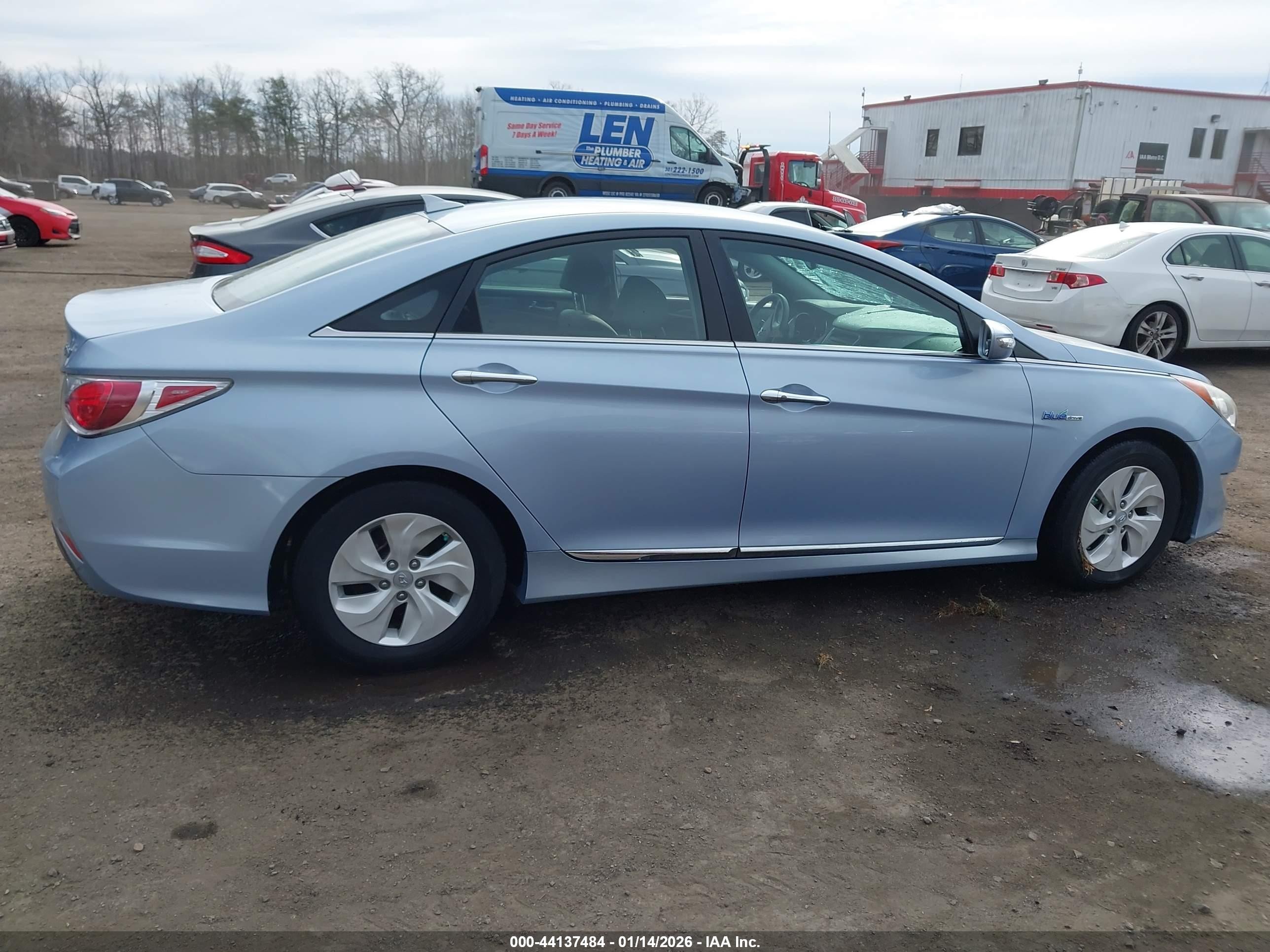 2014 Hyundai Sonata Hybrid   Light Blue vin: KMHEC4A42EA114312